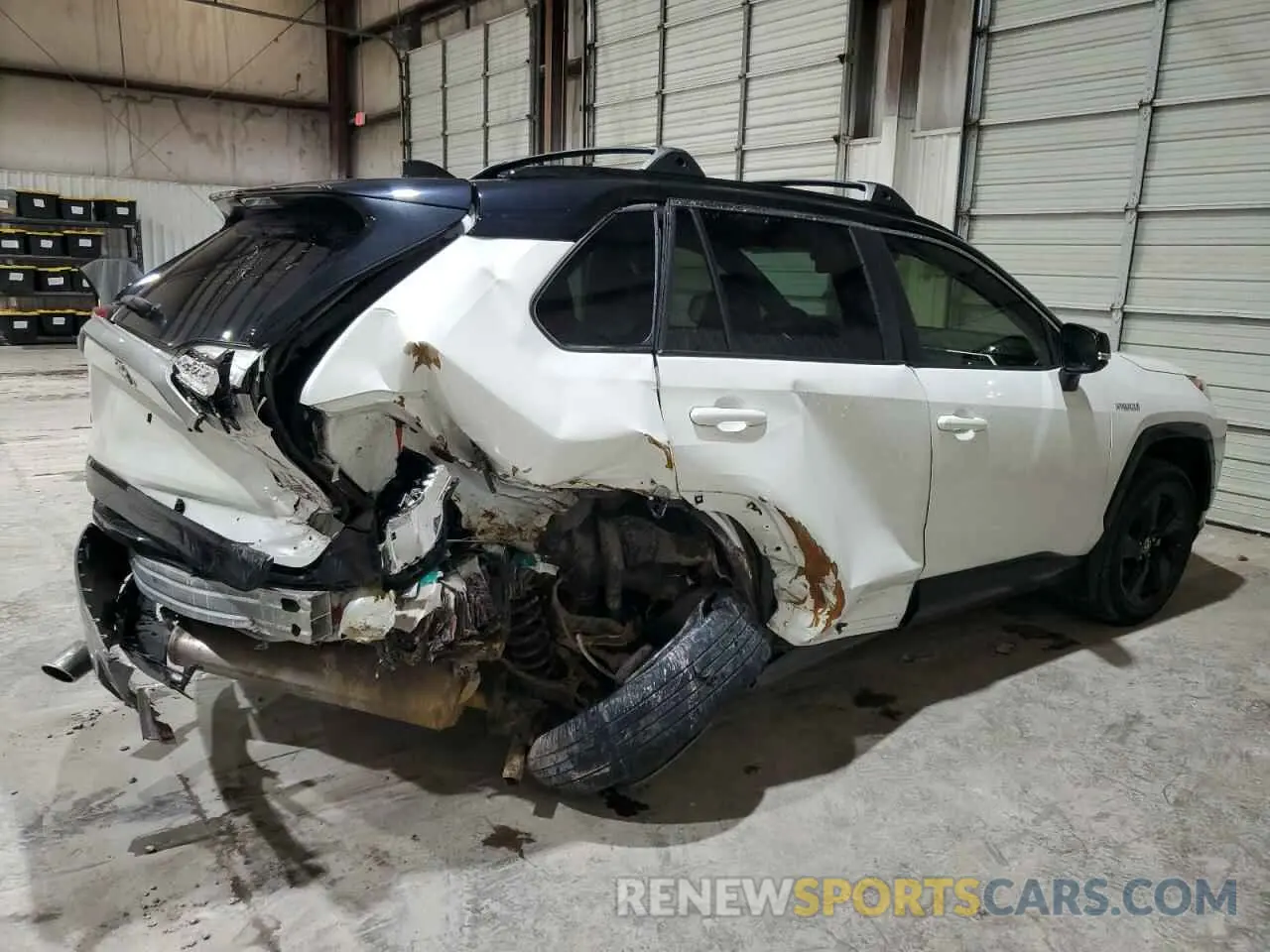 3 Photograph of a damaged car JTMEWRFV3LJ046643 TOYOTA RAV4 2020