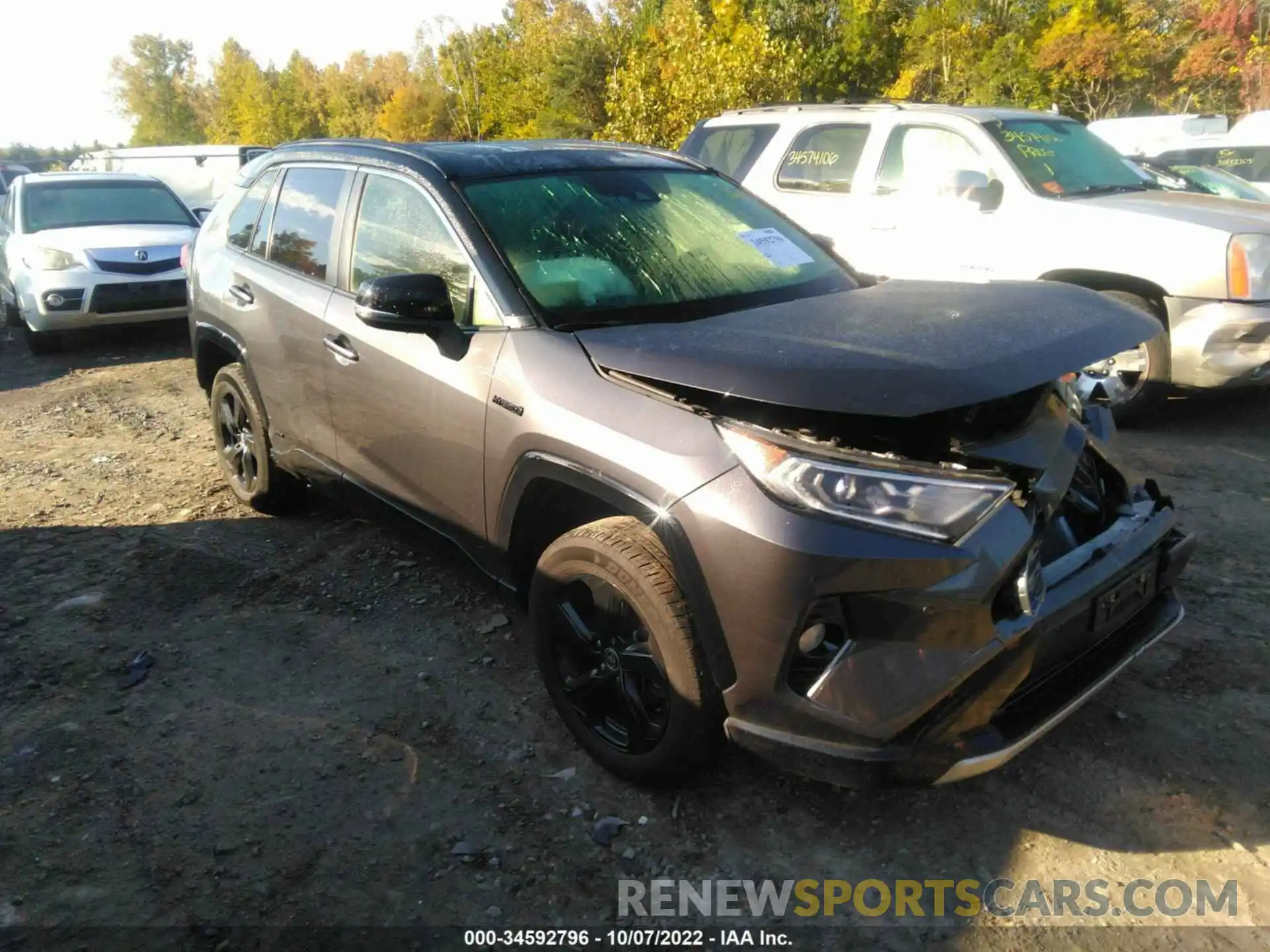 1 Photograph of a damaged car JTMEWRFV4LJ034467 TOYOTA RAV4 2020