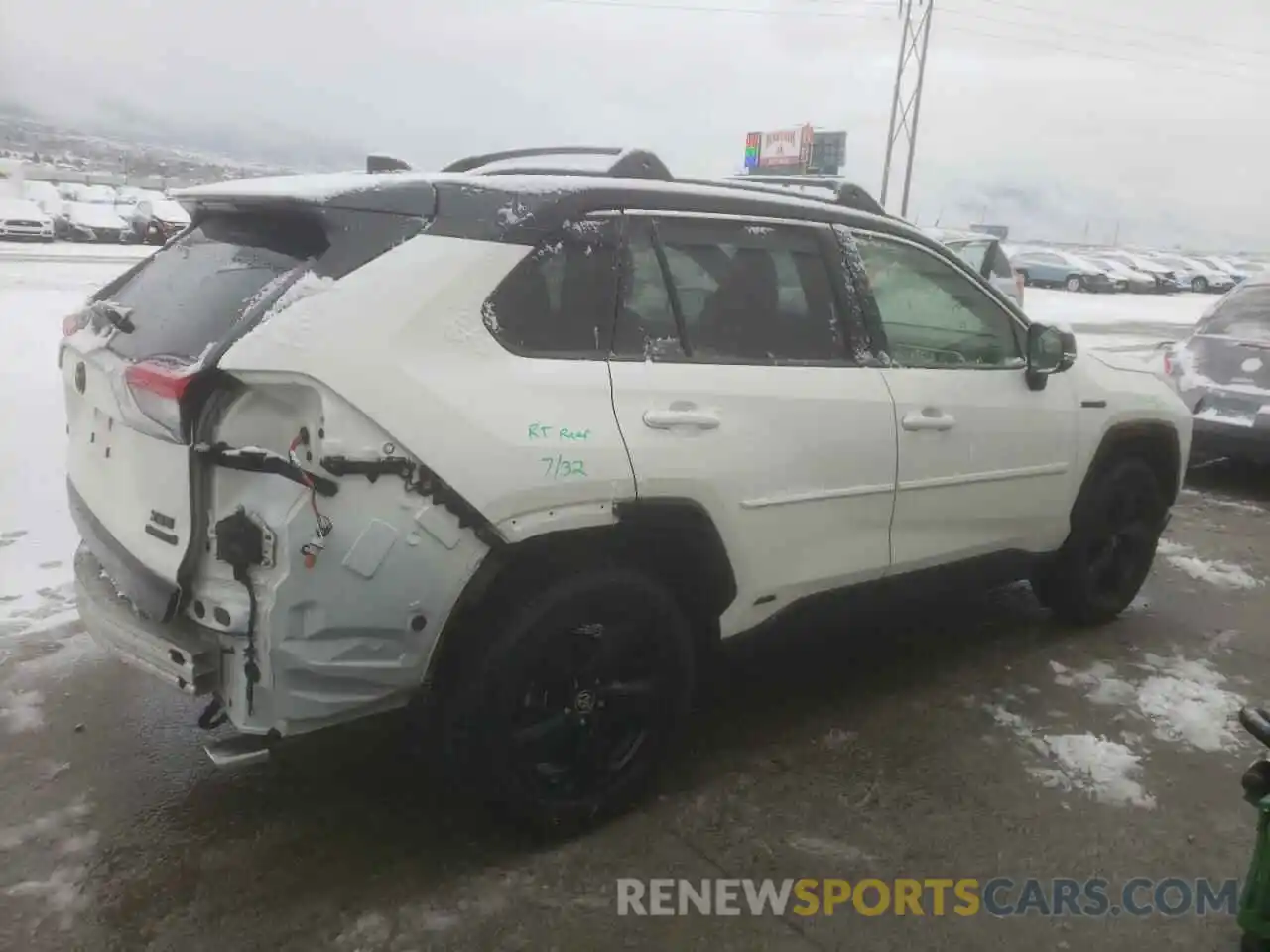 3 Photograph of a damaged car JTMEWRFV4LJ034954 TOYOTA RAV4 2020