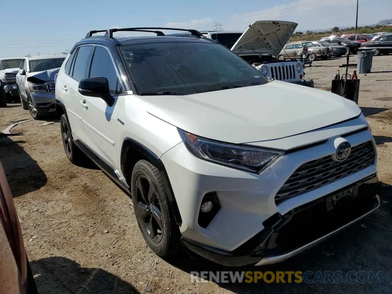 4 Photograph of a damaged car JTMEWRFV4LJ046182 TOYOTA RAV4 2020