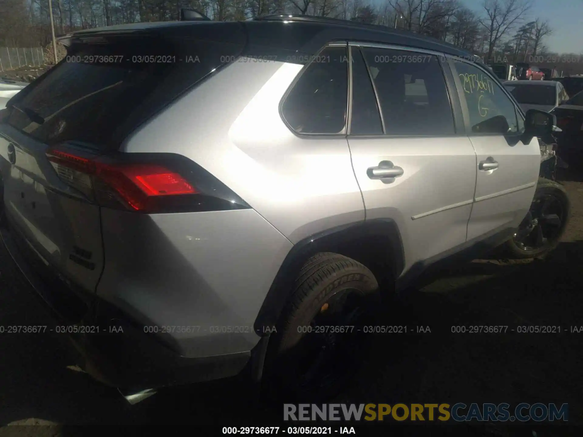 4 Photograph of a damaged car JTMEWRFV5LD532367 TOYOTA RAV4 2020