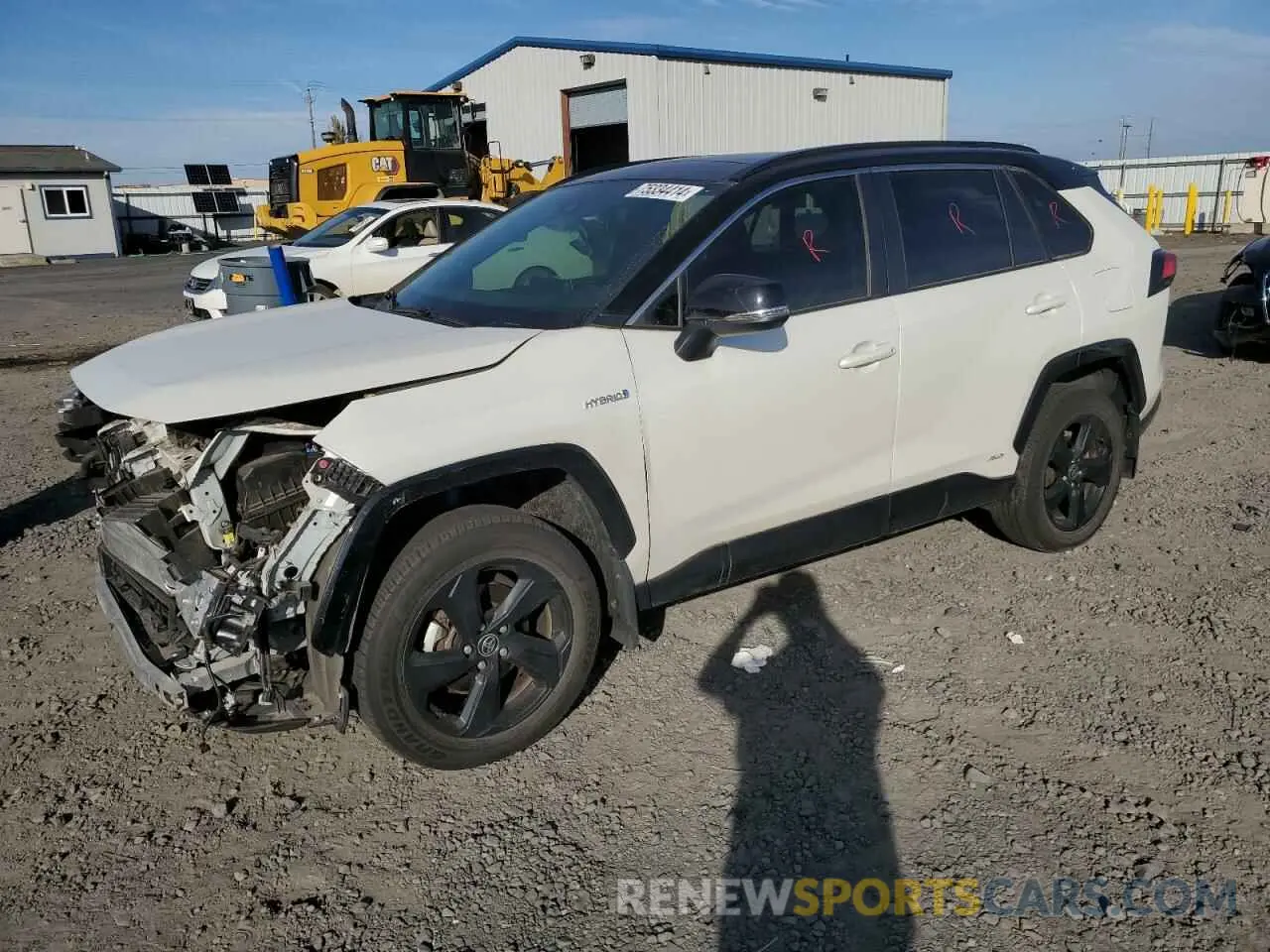 1 Photograph of a damaged car JTMEWRFV5LD542087 TOYOTA RAV4 2020