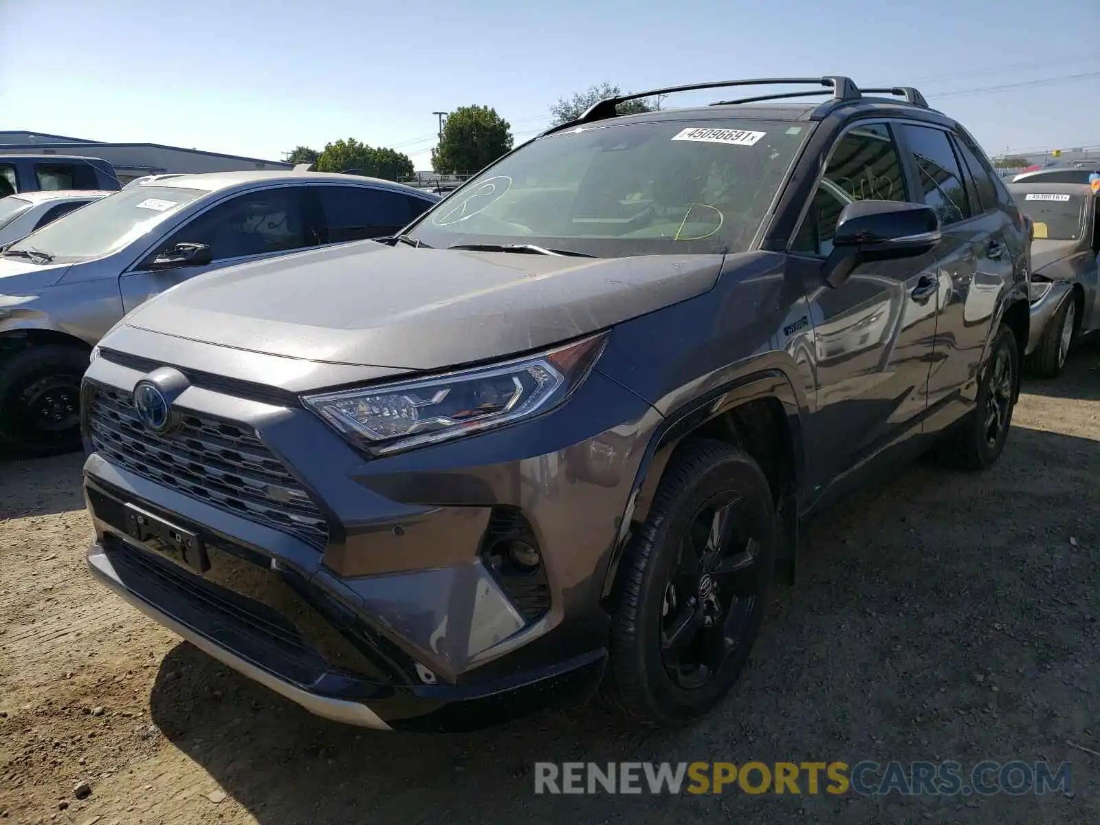 2 Photograph of a damaged car JTMEWRFV5LJ033571 TOYOTA RAV4 2020