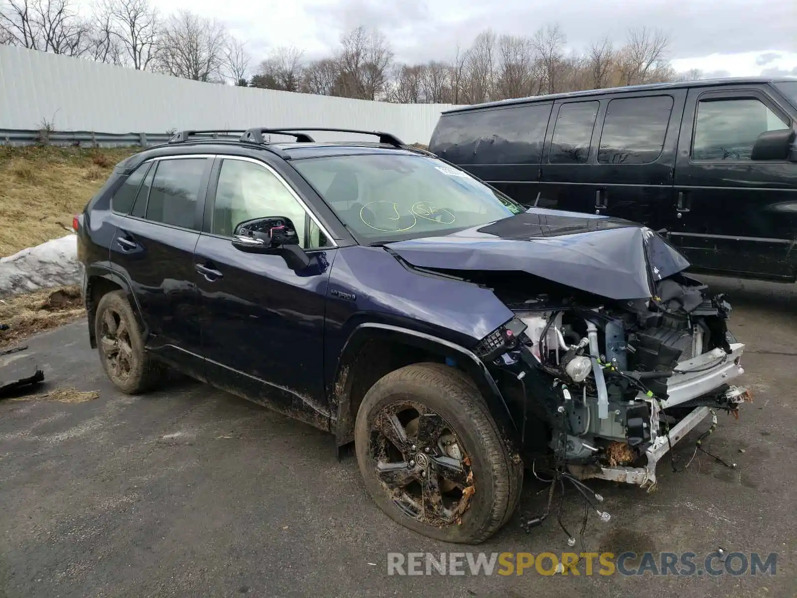 1 Photograph of a damaged car JTMEWRFV5LJ041797 TOYOTA RAV4 2020