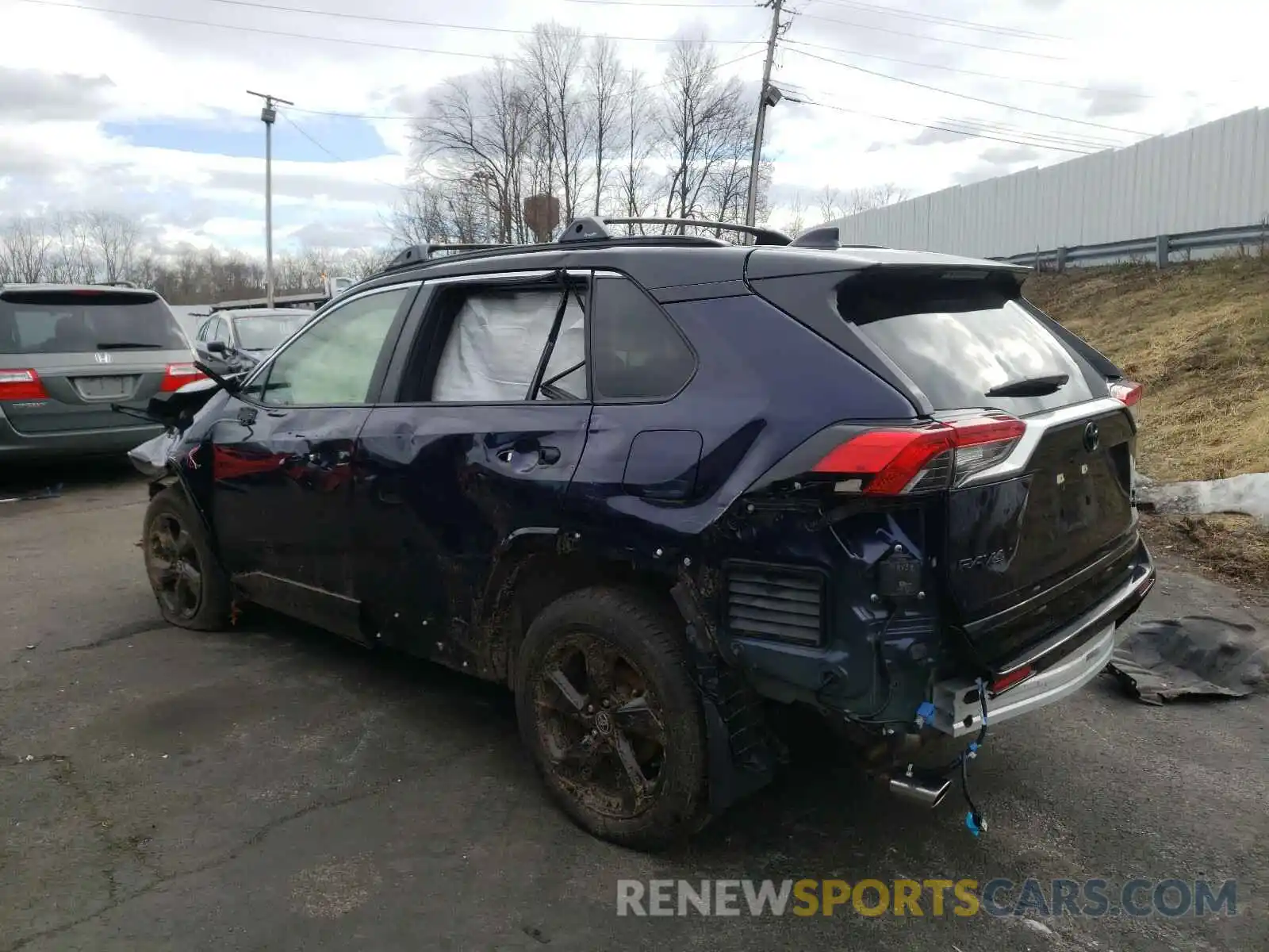 3 Photograph of a damaged car JTMEWRFV5LJ041797 TOYOTA RAV4 2020