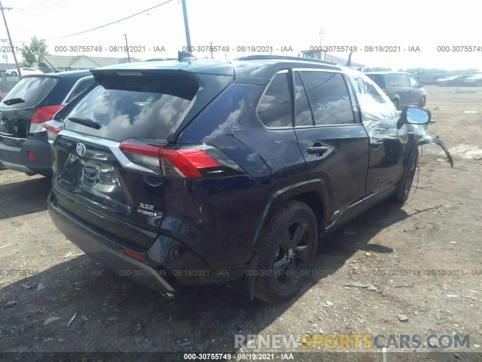 4 Photograph of a damaged car JTMEWRFV5LJ045638 TOYOTA RAV4 2020