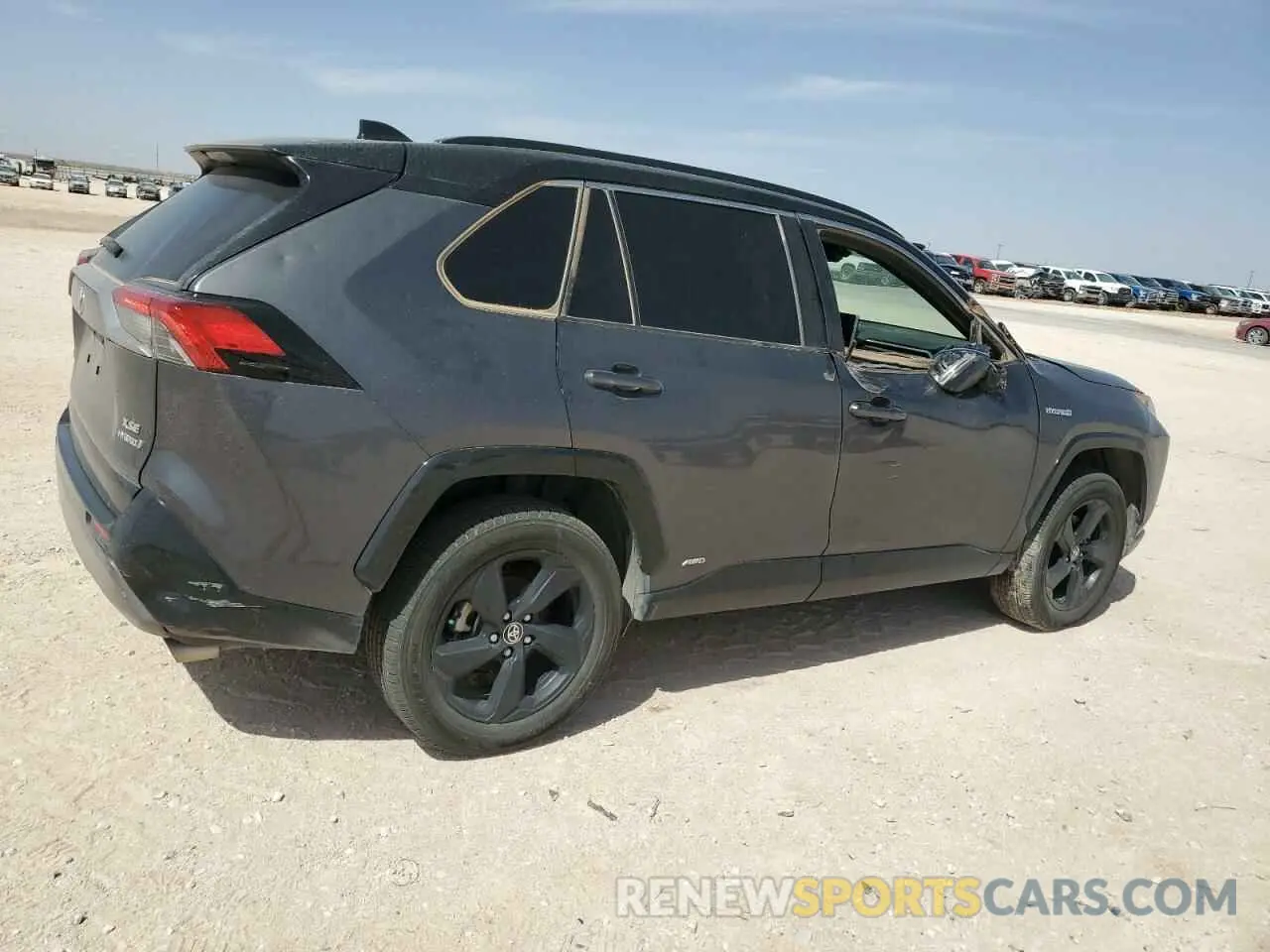 3 Photograph of a damaged car JTMEWRFV5LJ047244 TOYOTA RAV4 2020