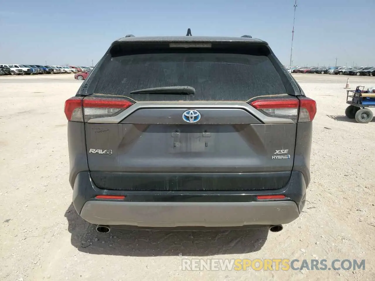 6 Photograph of a damaged car JTMEWRFV5LJ047244 TOYOTA RAV4 2020