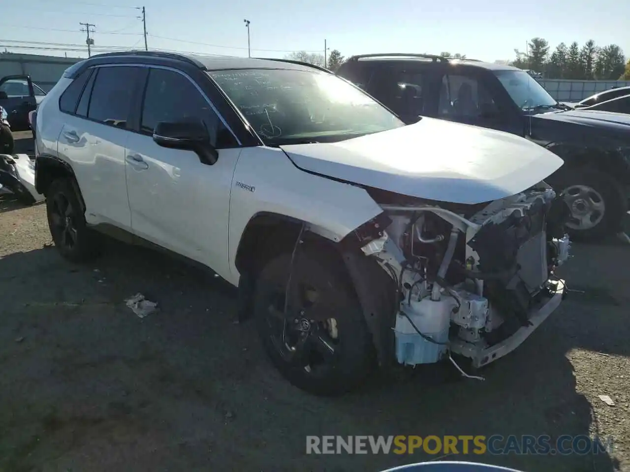 1 Photograph of a damaged car JTMEWRFV6LD542826 TOYOTA RAV4 2020