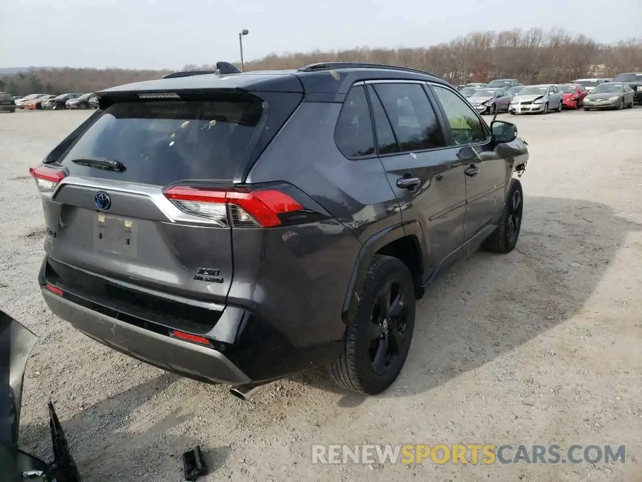 4 Photograph of a damaged car JTMEWRFV6LJ038990 TOYOTA RAV4 2020