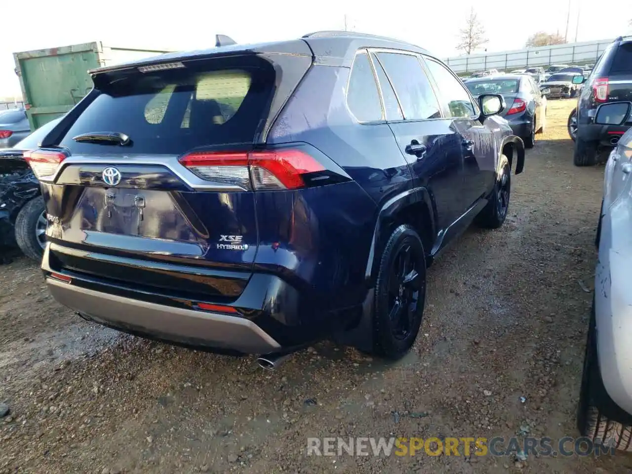 4 Photograph of a damaged car JTMEWRFV8LJ035086 TOYOTA RAV4 2020