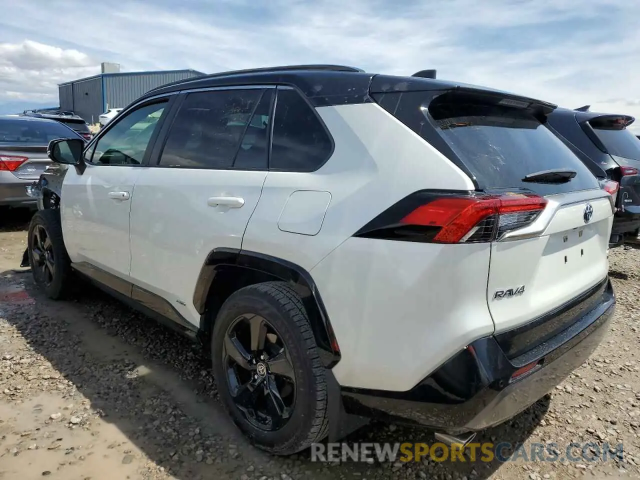 2 Photograph of a damaged car JTMEWRFV8LJ035525 TOYOTA RAV4 2020
