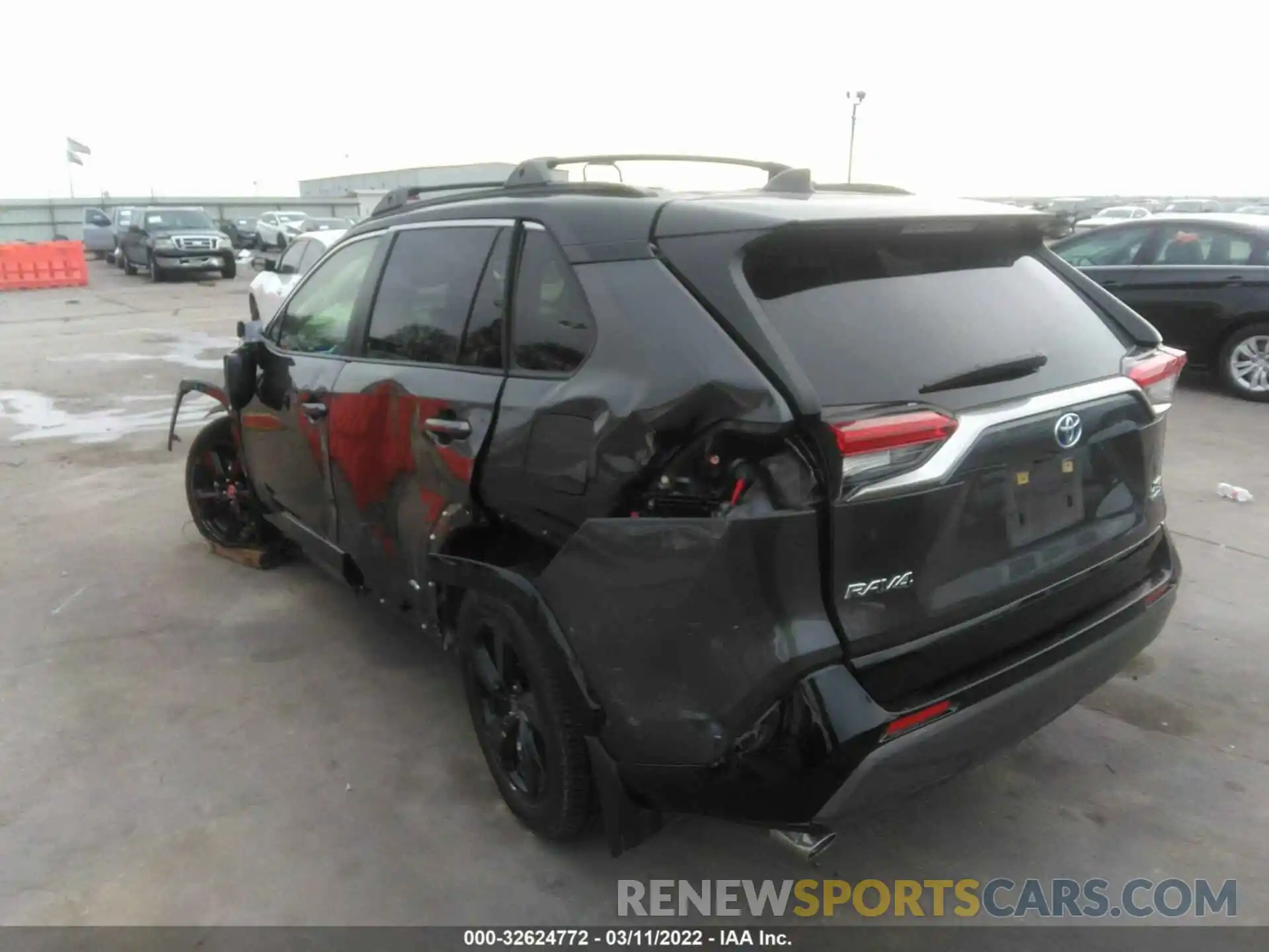 3 Photograph of a damaged car JTMEWRFV8LJ047626 TOYOTA RAV4 2020