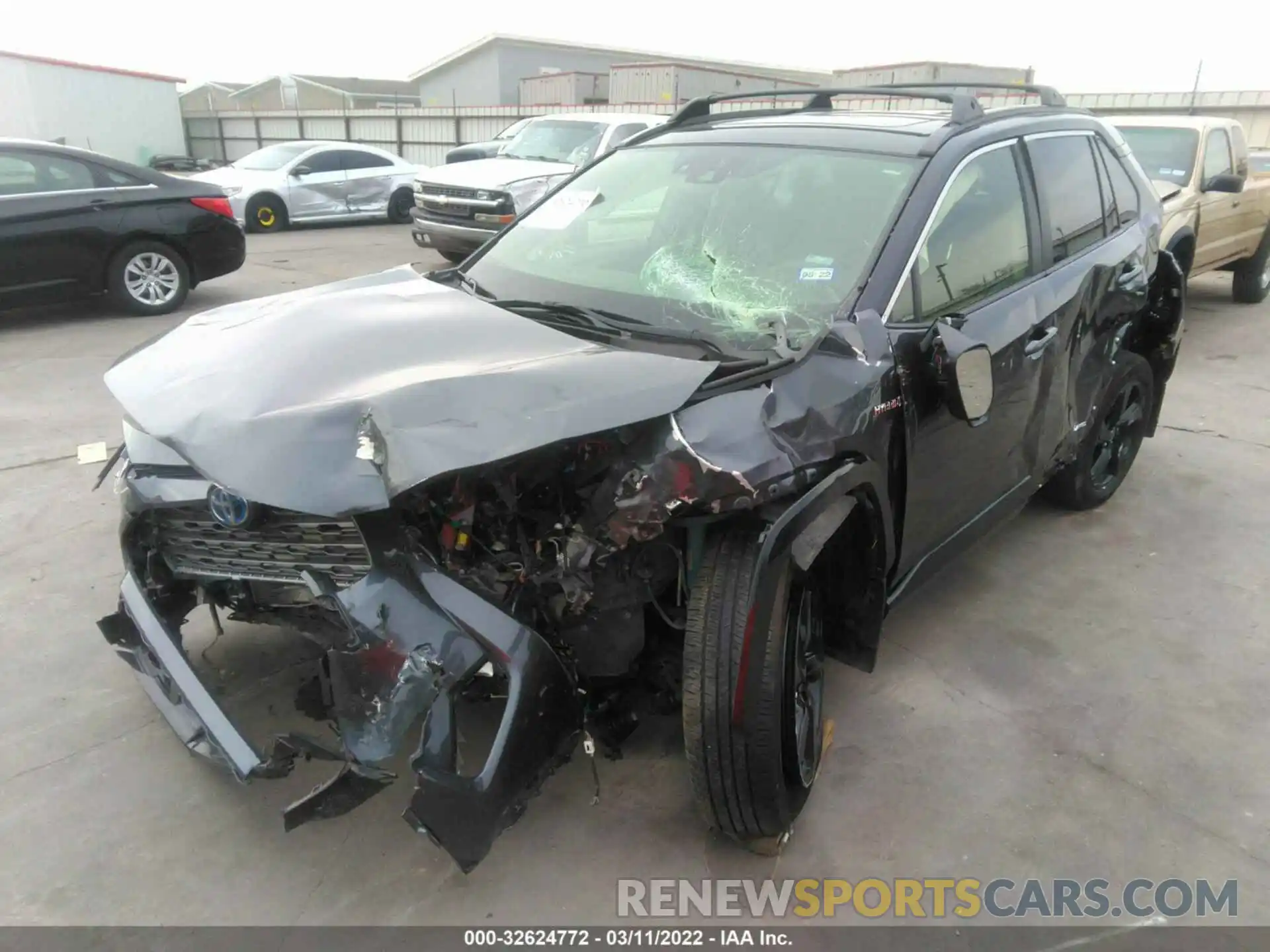 6 Photograph of a damaged car JTMEWRFV8LJ047626 TOYOTA RAV4 2020