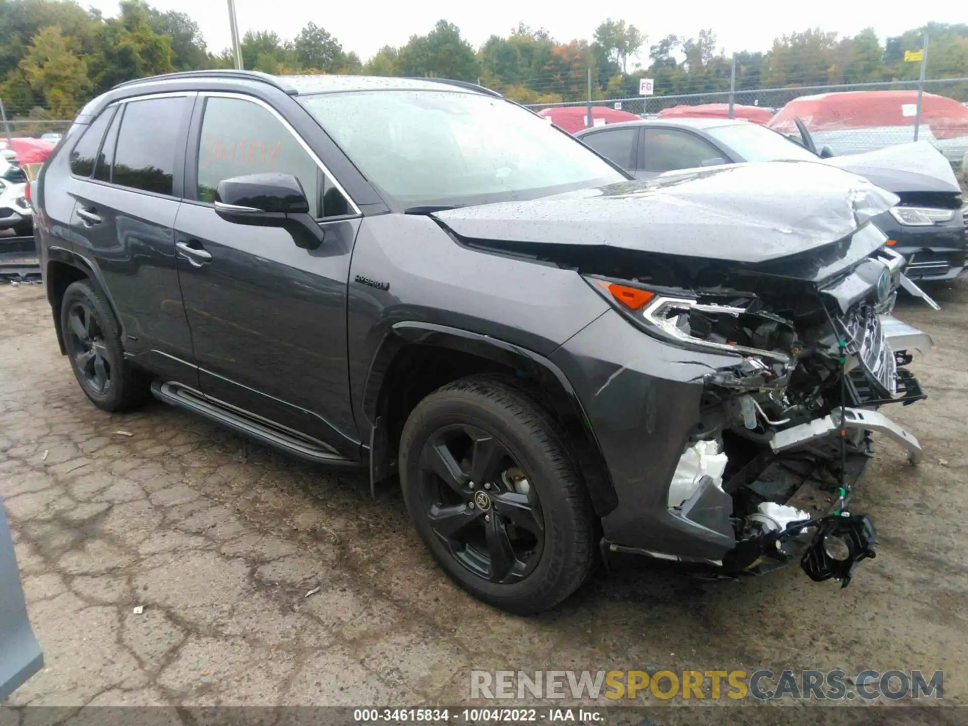 1 Photograph of a damaged car JTMEWRFV8LJ047741 TOYOTA RAV4 2020