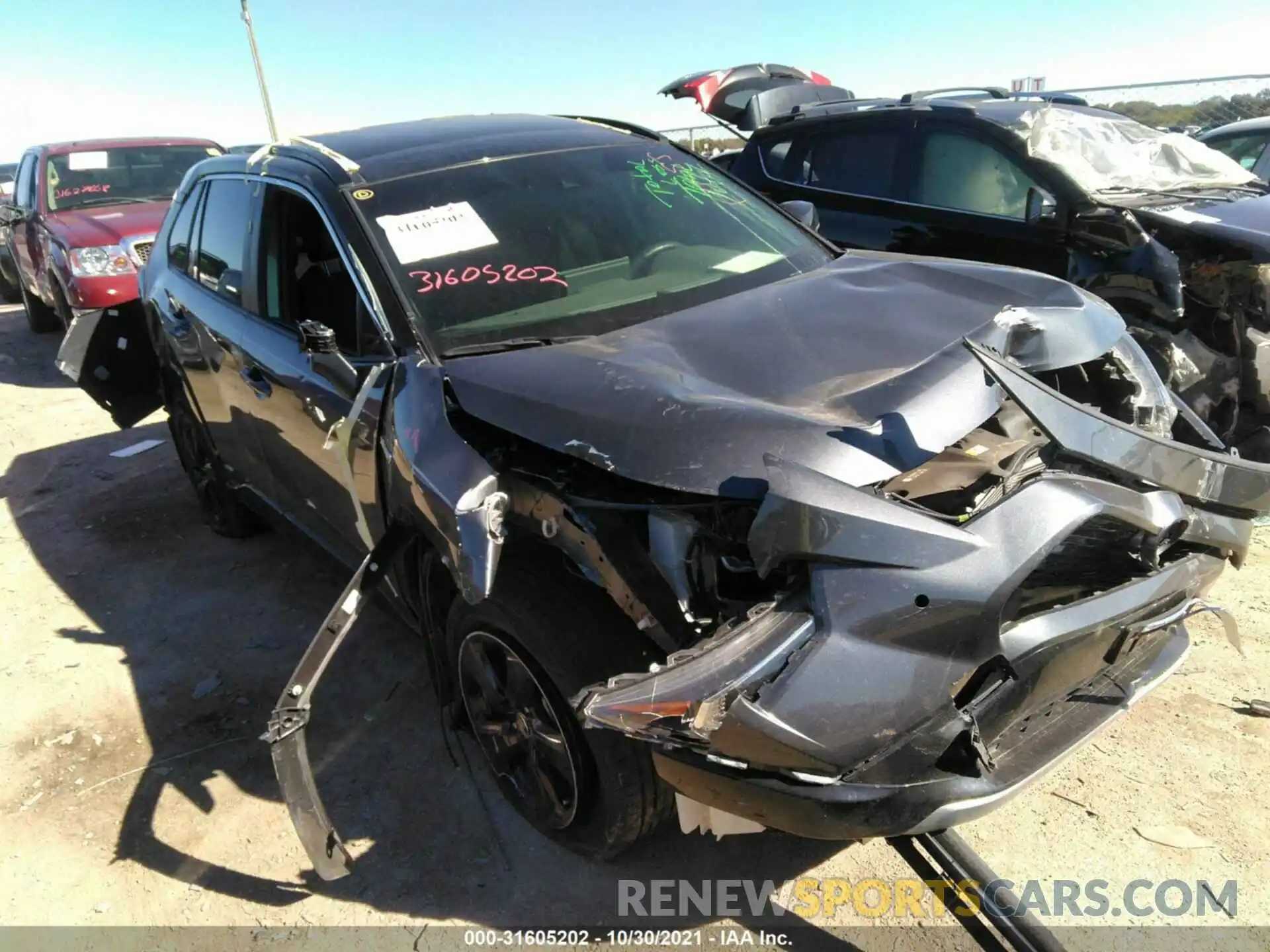 1 Photograph of a damaged car JTMEWRFV9LD547891 TOYOTA RAV4 2020