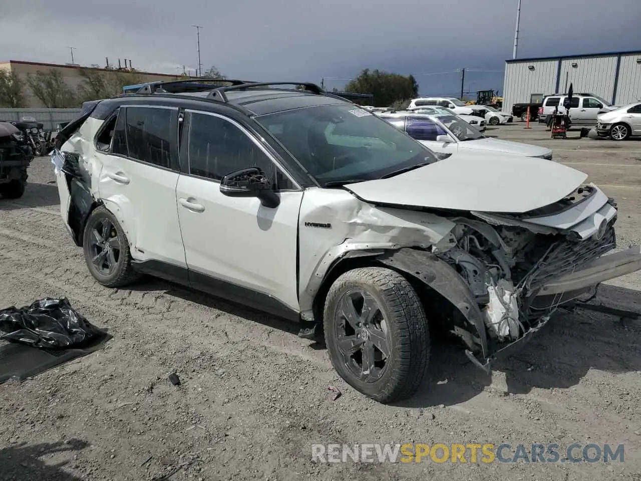 4 Photograph of a damaged car JTMEWRFVXLD528668 TOYOTA RAV4 2020