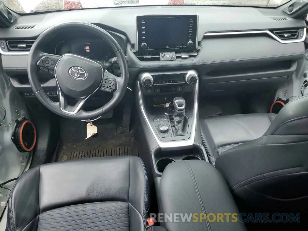 8 Photograph of a damaged car JTMEWRFVXLD537676 TOYOTA RAV4 2020