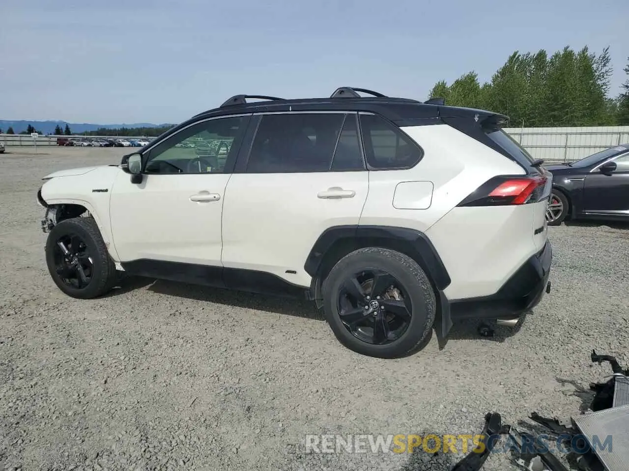 2 Photograph of a damaged car JTMEWRFVXLJ038264 TOYOTA RAV4 2020