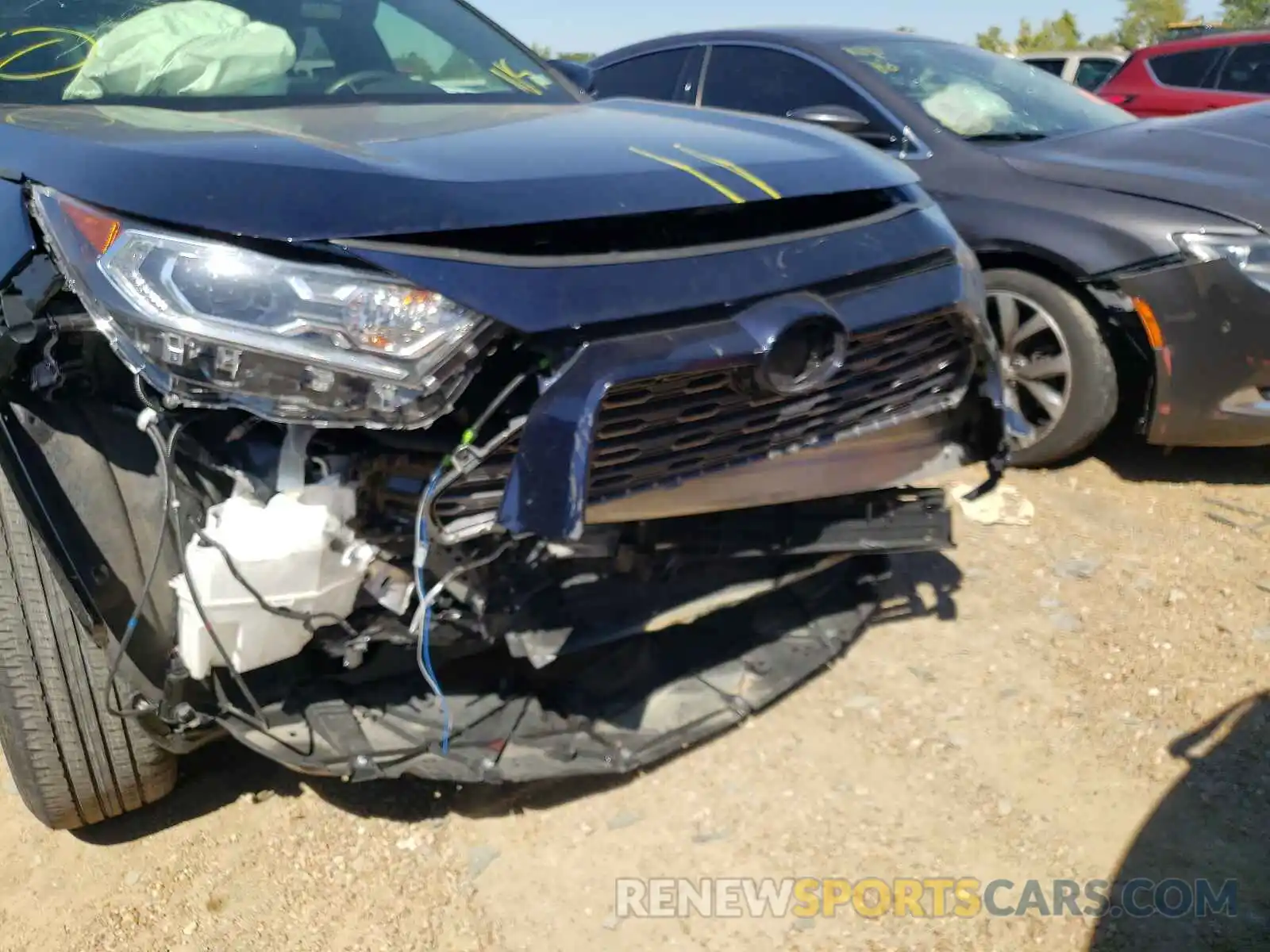 9 Photograph of a damaged car JTMEWRFVXLJ049233 TOYOTA RAV4 2020