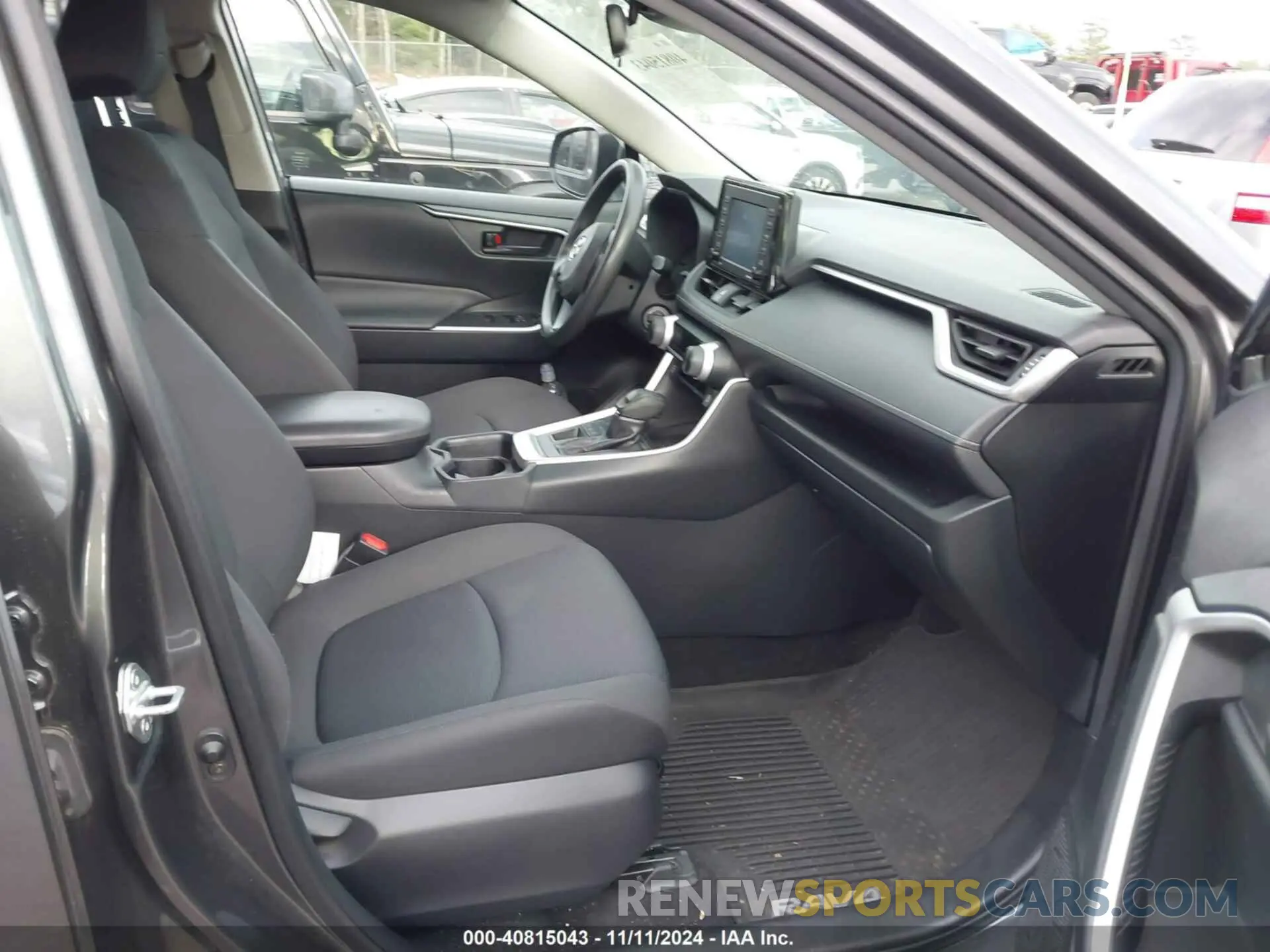 5 Photograph of a damaged car JTMF1RFV0LD052417 TOYOTA RAV4 2020