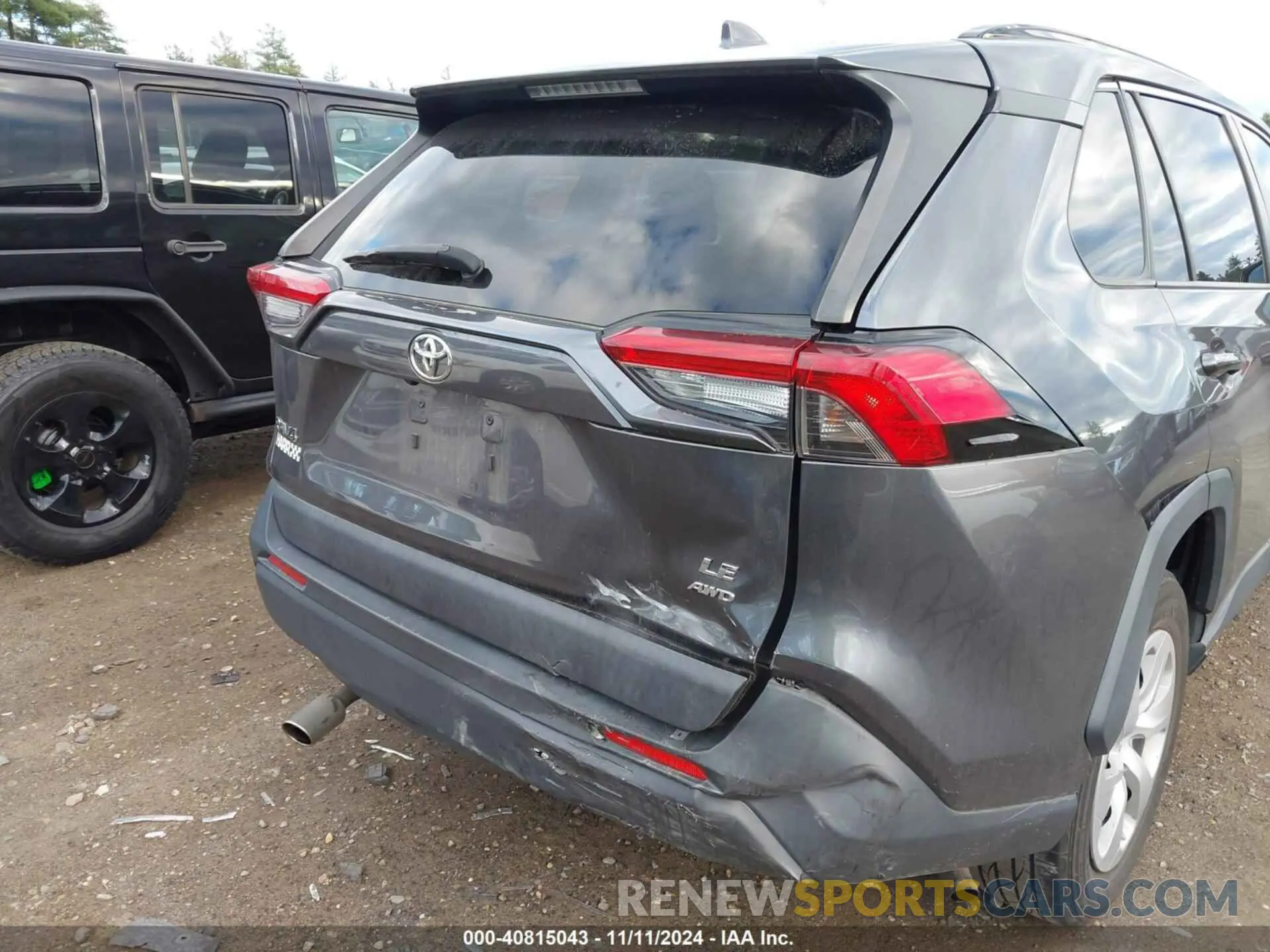 6 Photograph of a damaged car JTMF1RFV0LD052417 TOYOTA RAV4 2020
