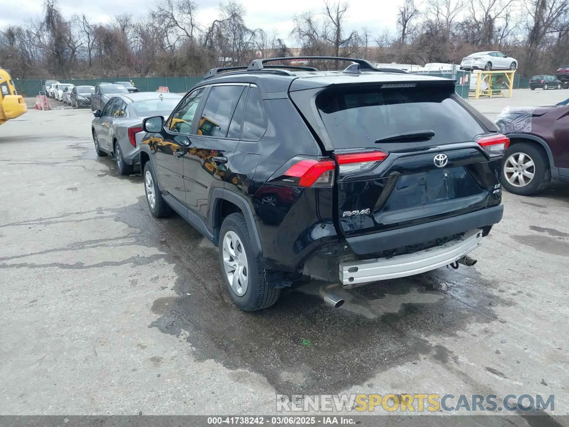 3 Photograph of a damaged car JTMF1RFV1LD064656 TOYOTA RAV4 2020