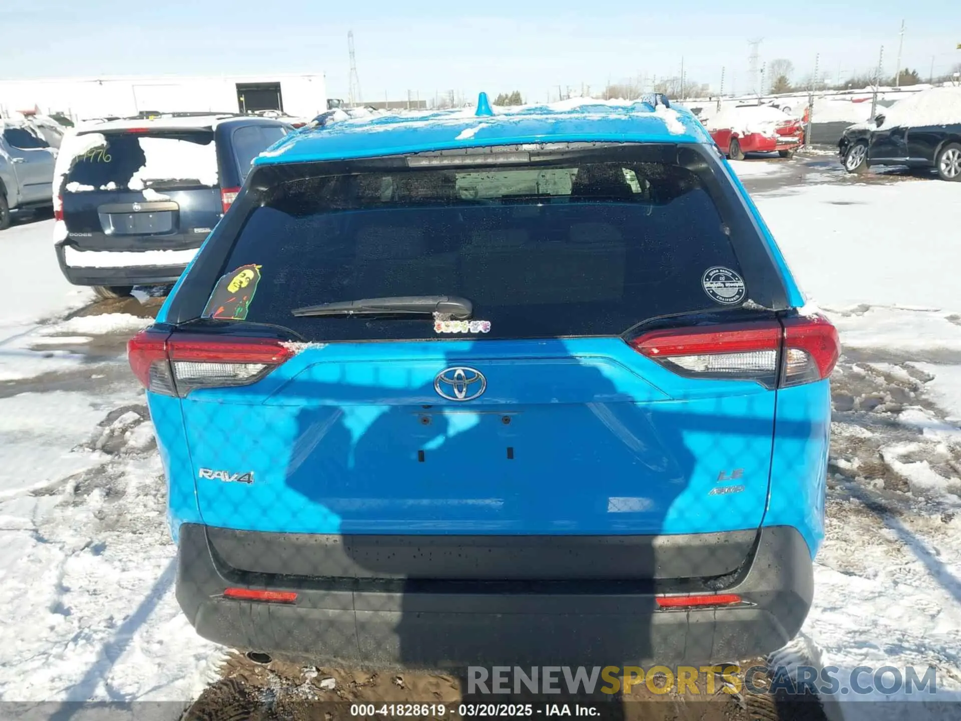 16 Photograph of a damaged car JTMF1RFV3LD068644 TOYOTA RAV4 2020