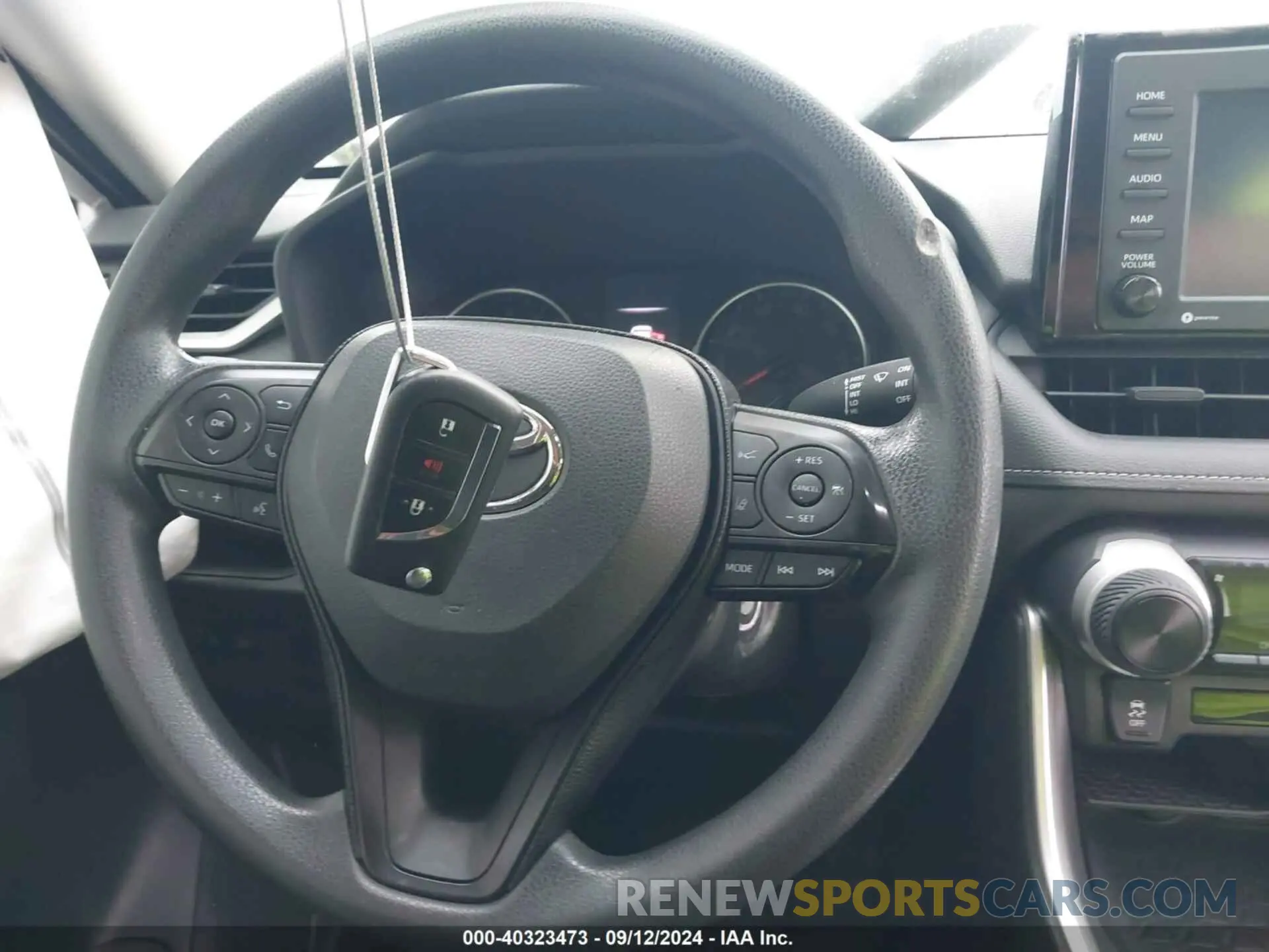 11 Photograph of a damaged car JTMF1RFV5LD047794 TOYOTA RAV4 2020