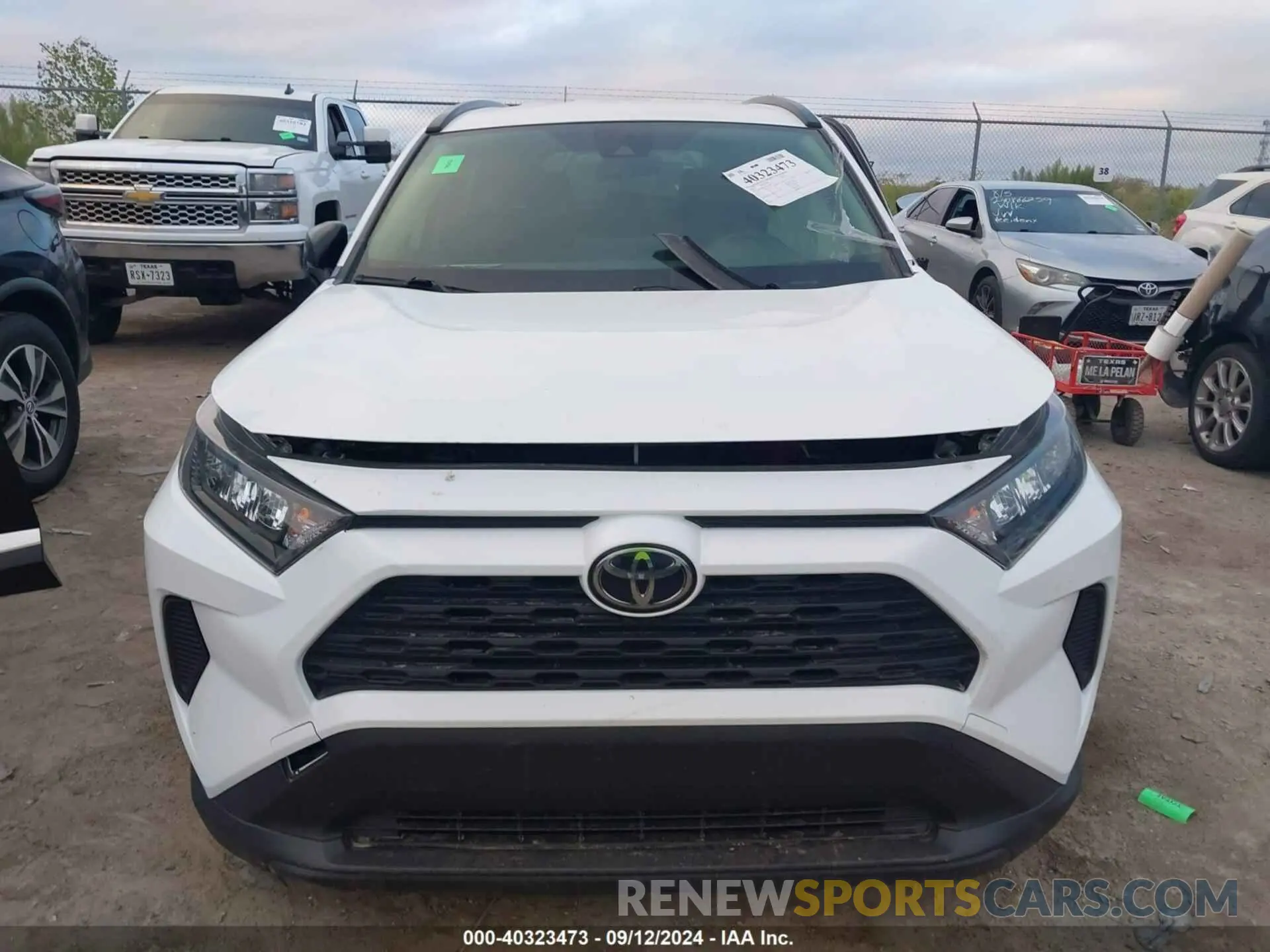 12 Photograph of a damaged car JTMF1RFV5LD047794 TOYOTA RAV4 2020