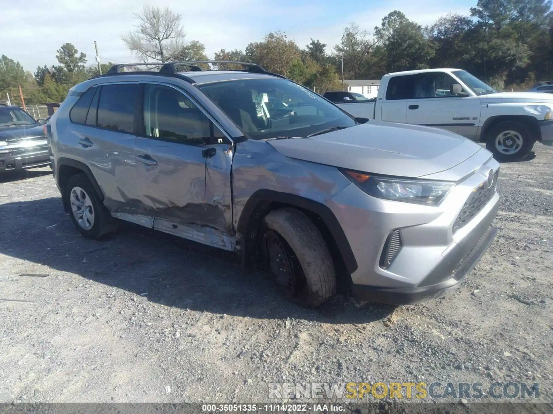 6 Photograph of a damaged car JTMF1RFV7LD059493 TOYOTA RAV4 2020