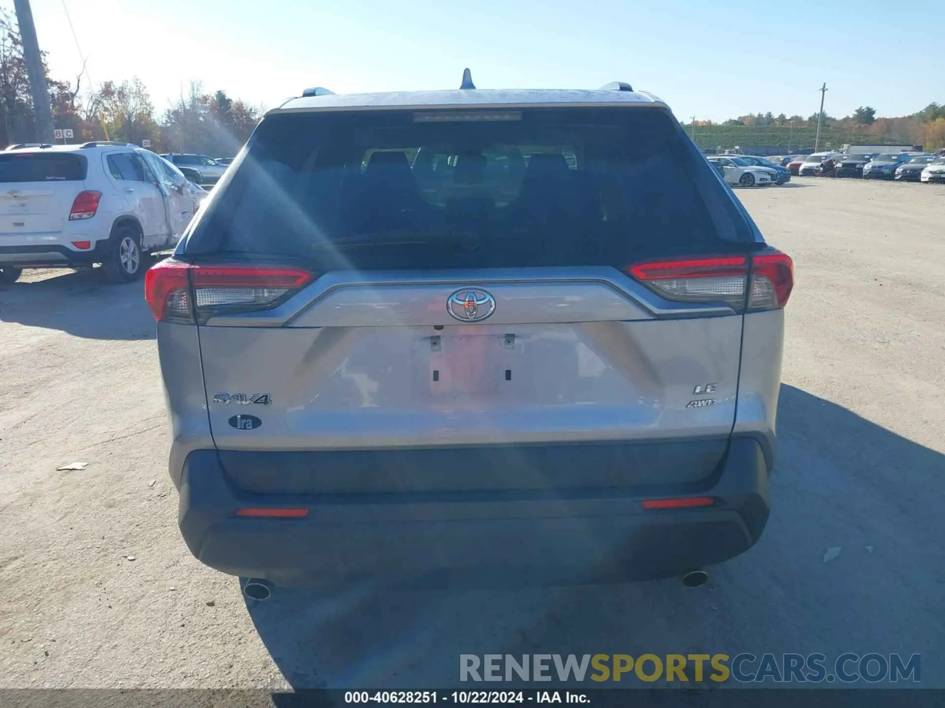 16 Photograph of a damaged car JTMF1RFV7LD526797 TOYOTA RAV4 2020