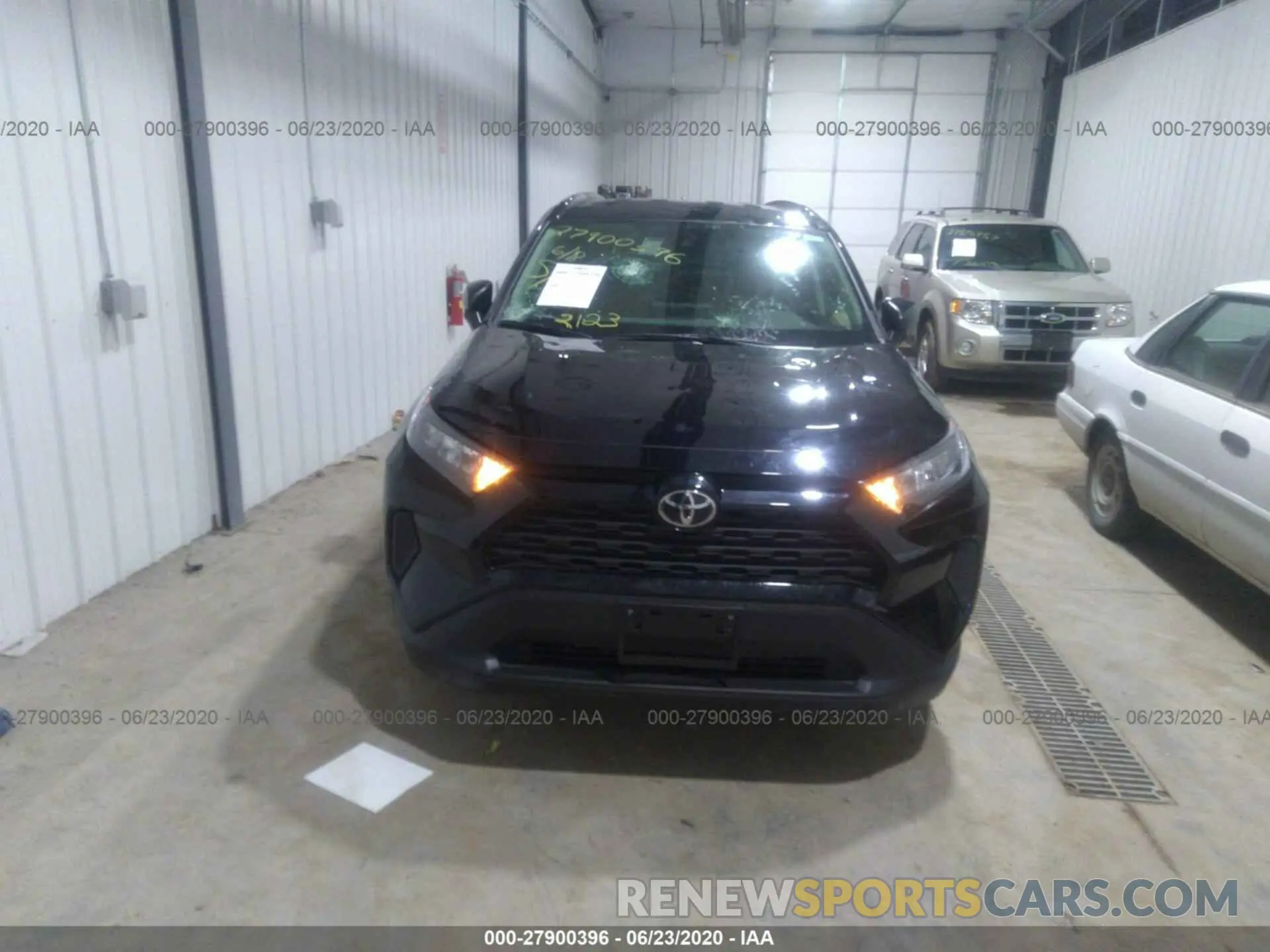 6 Photograph of a damaged car JTMF1RFV9LD063299 TOYOTA RAV4 2020