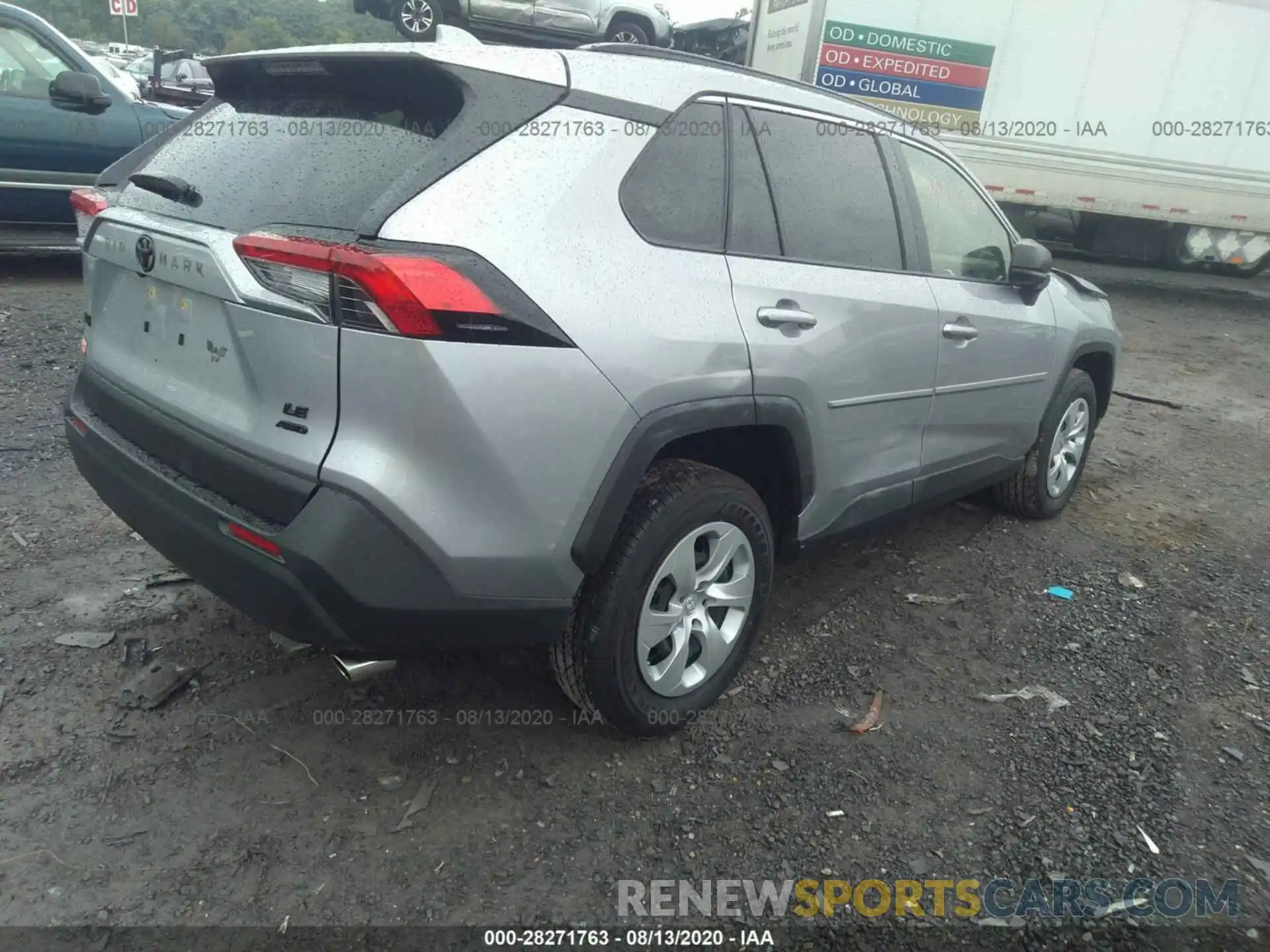 4 Photograph of a damaged car JTMF1RFVXLD061495 TOYOTA RAV4 2020