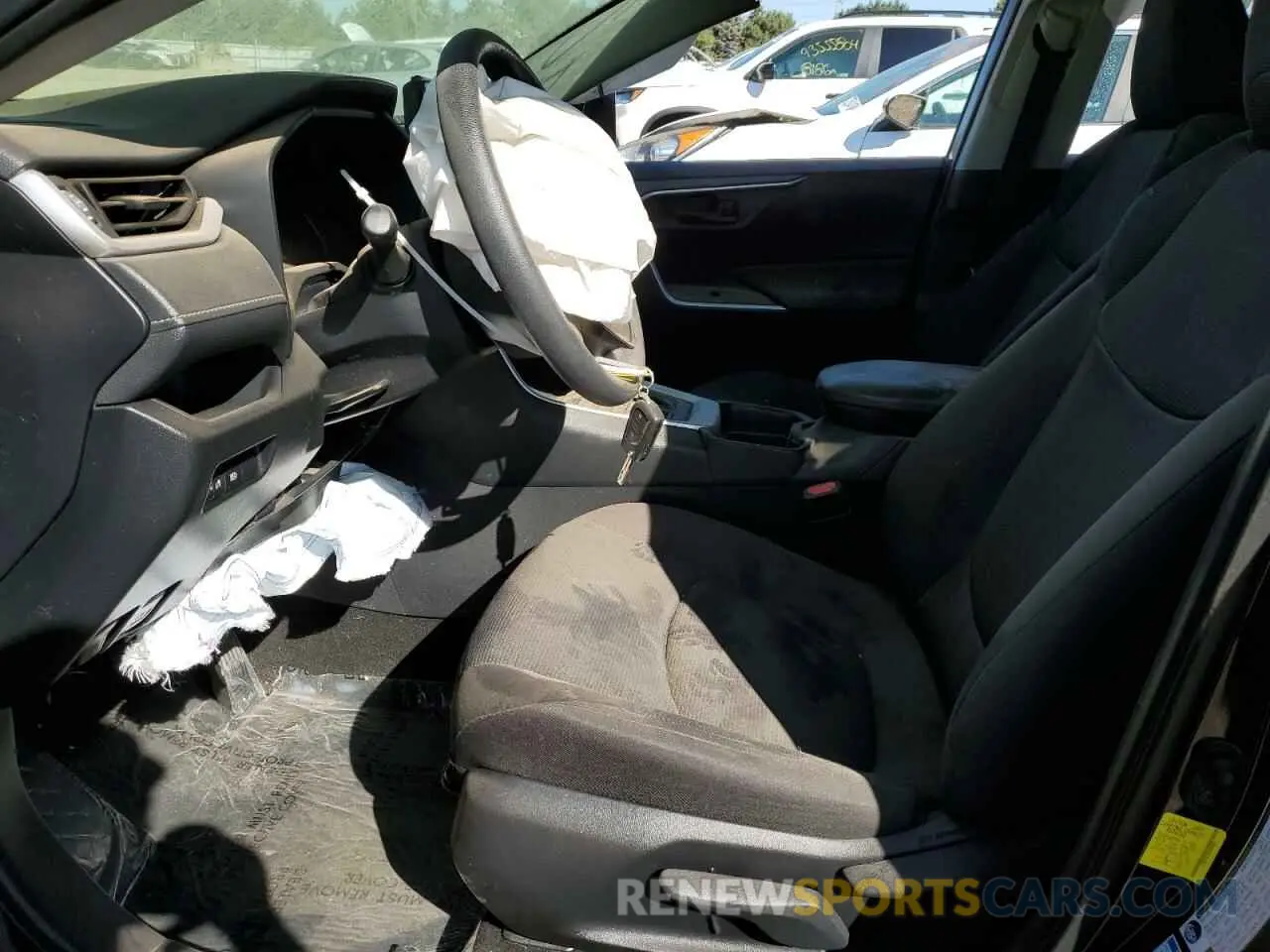 7 Photograph of a damaged car JTMG1RFV0LD062689 TOYOTA RAV4 2020