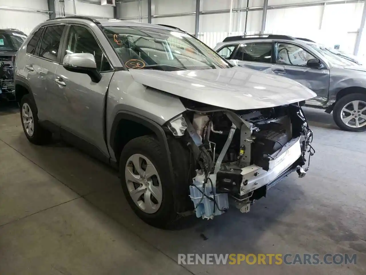 1 Photograph of a damaged car JTMG1RFV0LD068511 TOYOTA RAV4 2020