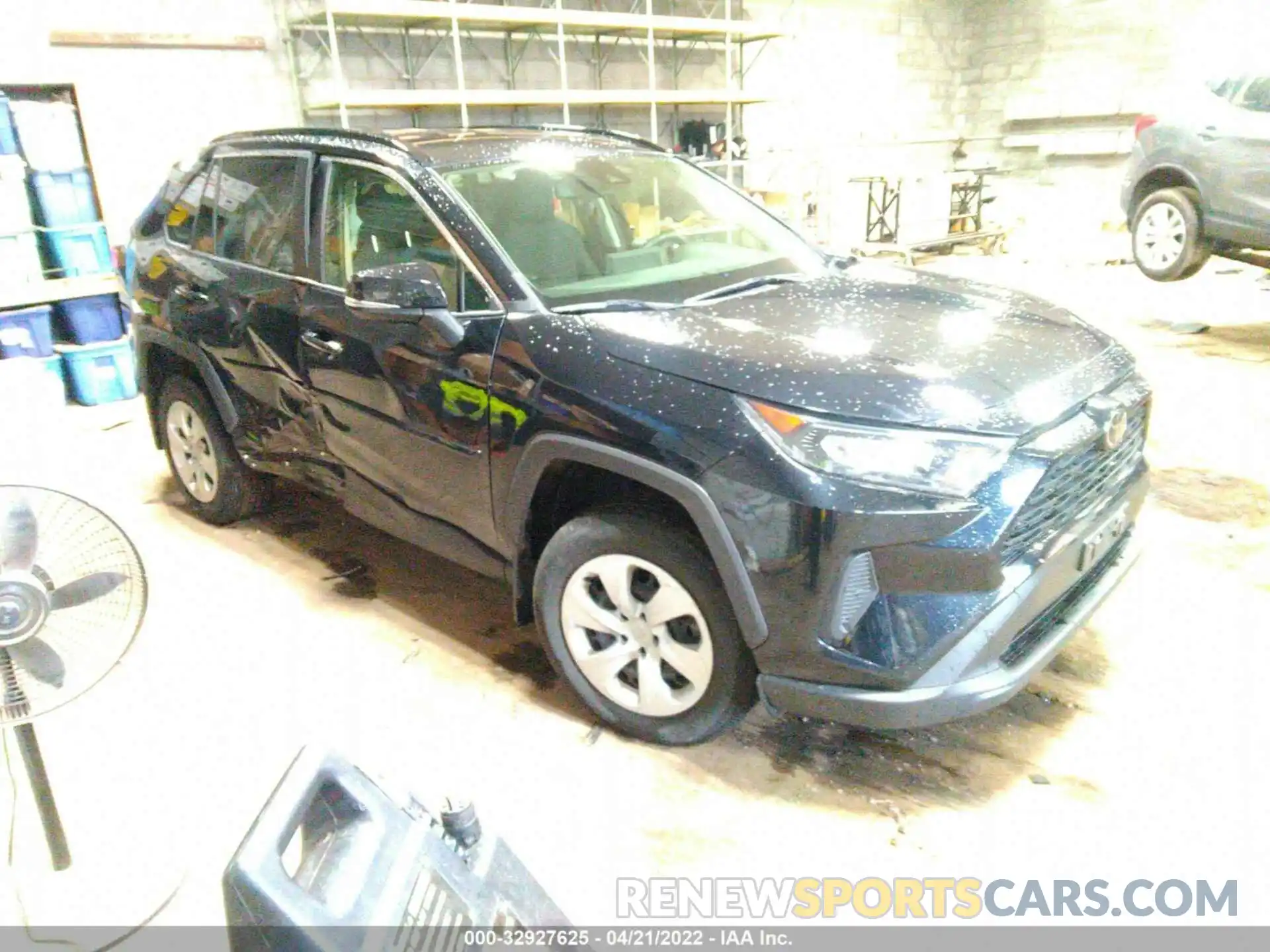 1 Photograph of a damaged car JTMG1RFV1LD047750 TOYOTA RAV4 2020