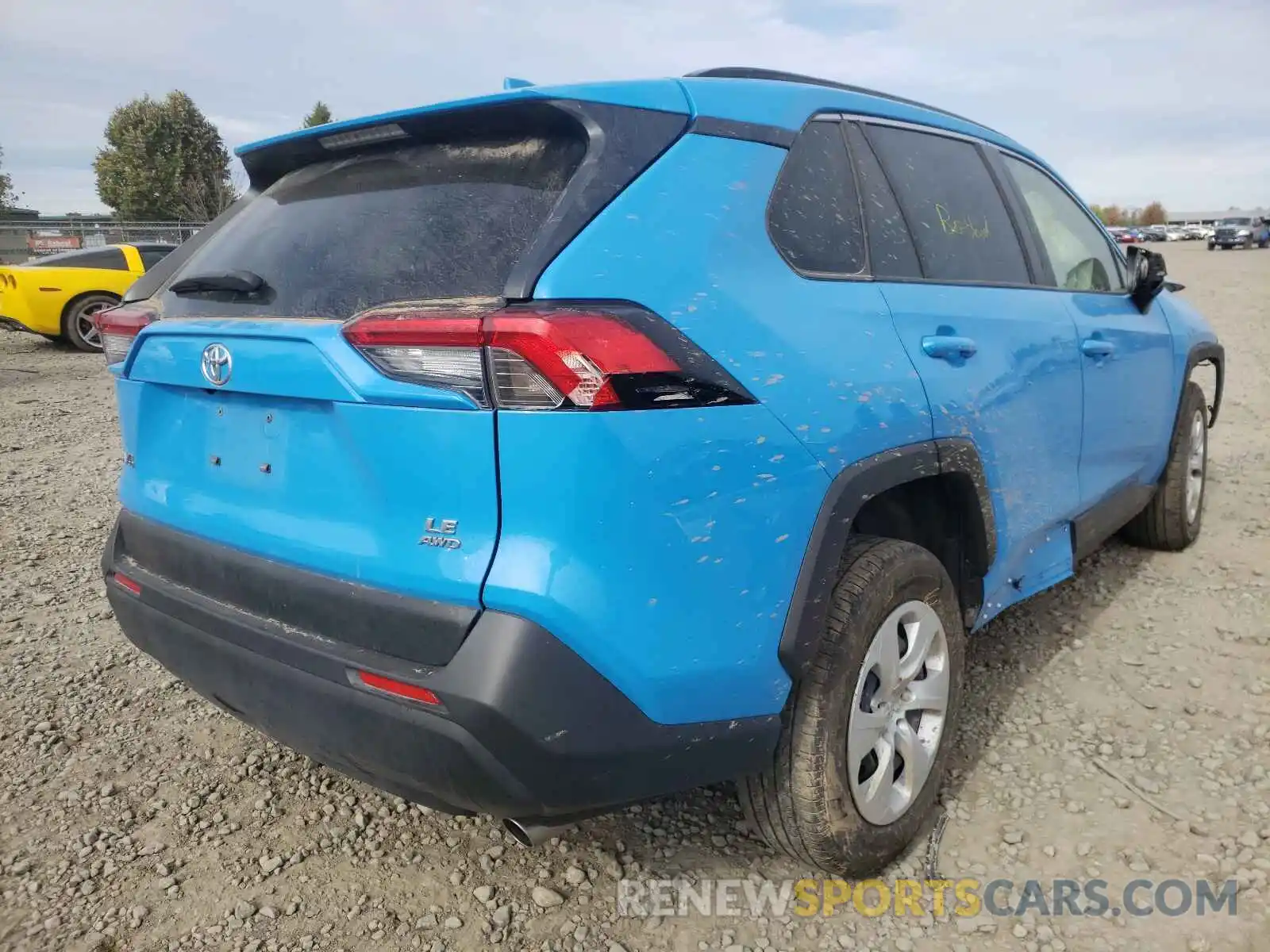 4 Photograph of a damaged car JTMG1RFV1LD049739 TOYOTA RAV4 2020