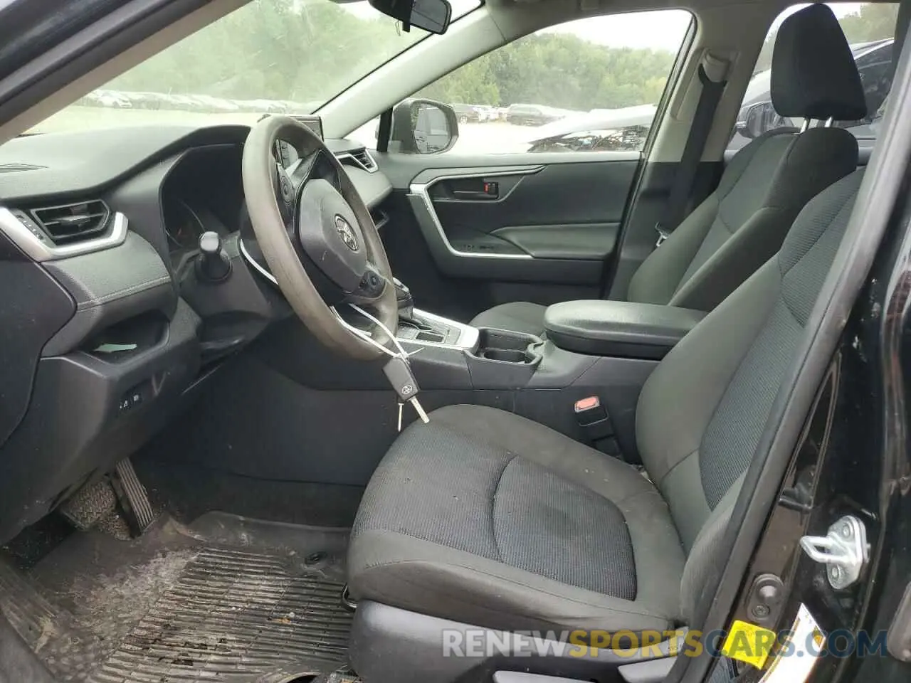 7 Photograph of a damaged car JTMG1RFV3LD059513 TOYOTA RAV4 2020