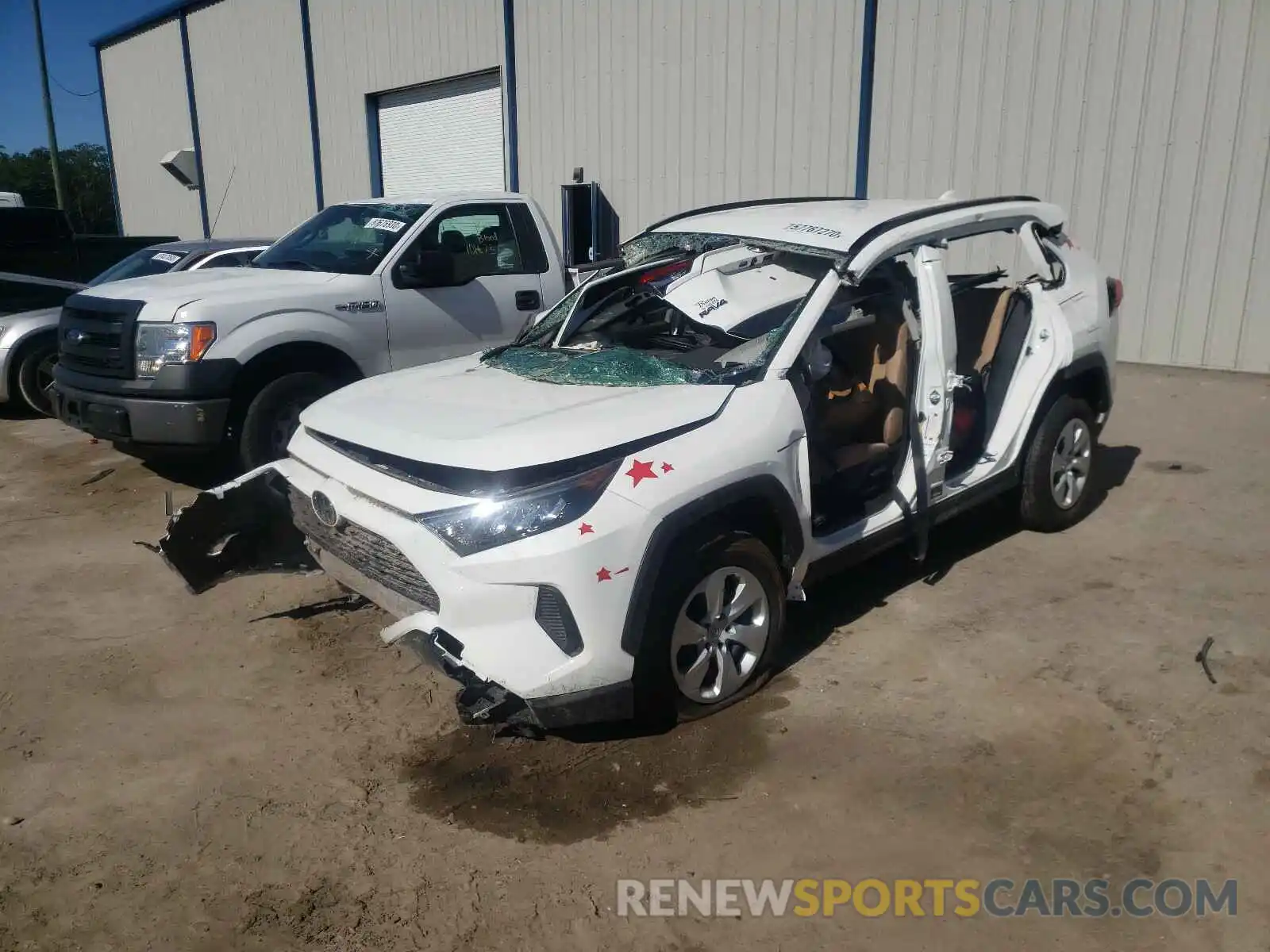 2 Photograph of a damaged car JTMG1RFV3LD527403 TOYOTA RAV4 2020