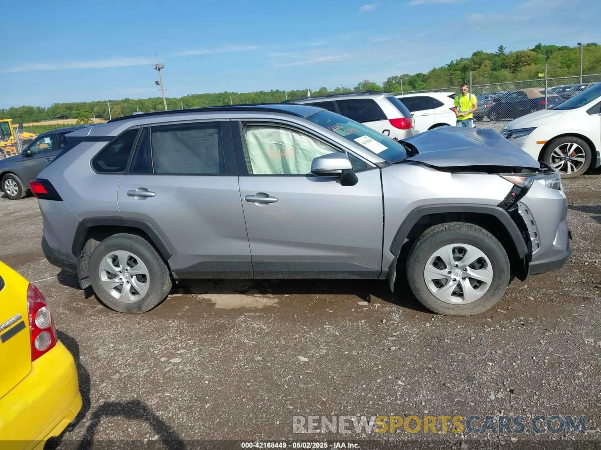 13 Photograph of a damaged car JTMG1RFV8LD062309 TOYOTA RAV4 2020