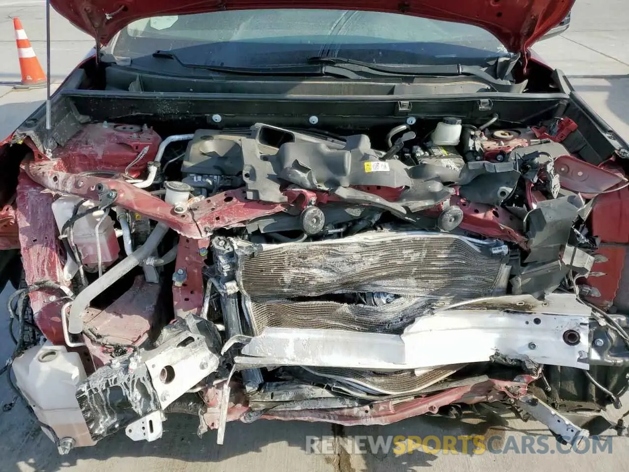 12 Photograph of a damaged car JTMH1RFV0LD043502 TOYOTA RAV4 2020