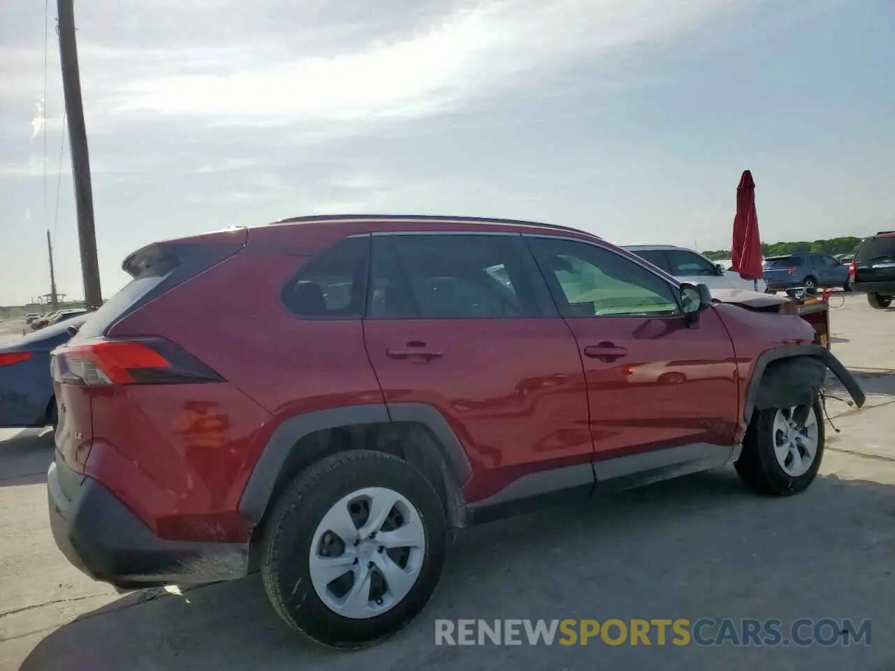 3 Photograph of a damaged car JTMH1RFV0LD043502 TOYOTA RAV4 2020