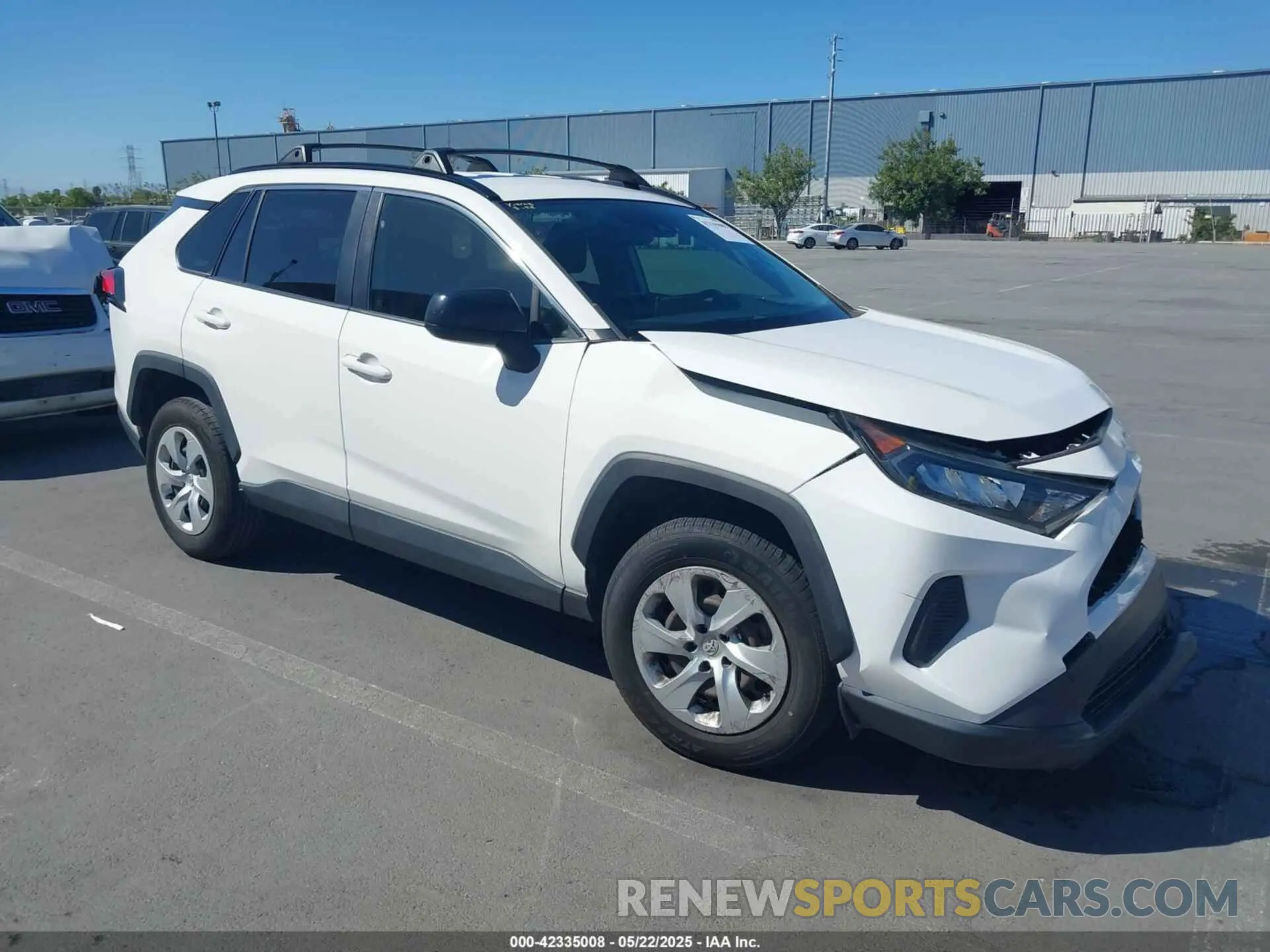 1 Photograph of a damaged car JTMH1RFV2LD057255 TOYOTA RAV4 2020