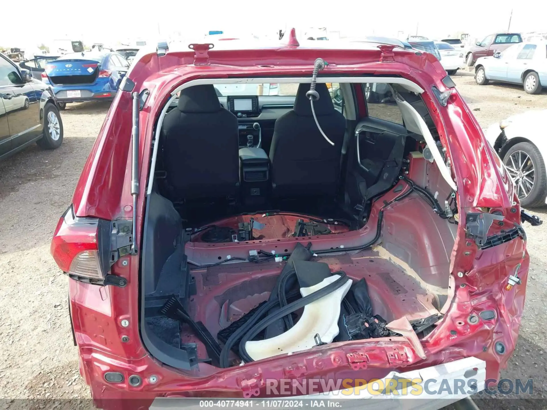 6 Photograph of a damaged car JTMH1RFV3LD045244 TOYOTA RAV4 2020