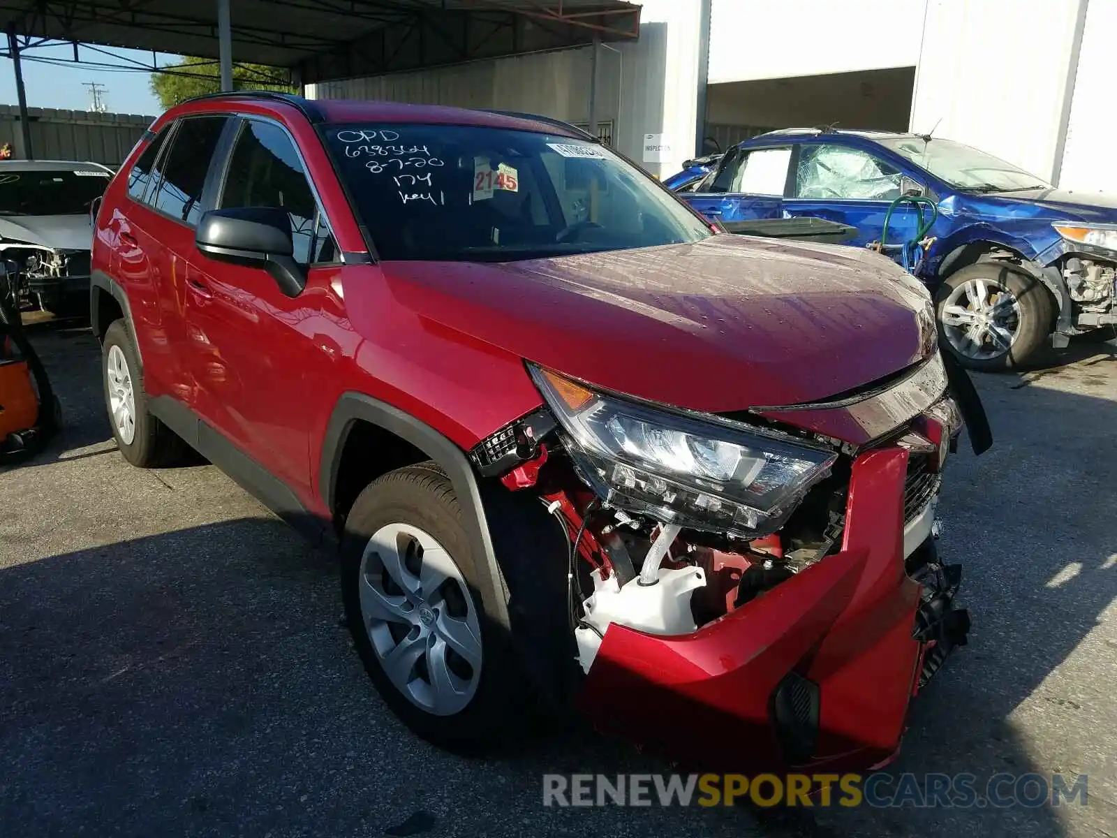 1 Photograph of a damaged car JTMH1RFV7LD049488 TOYOTA RAV4 2020