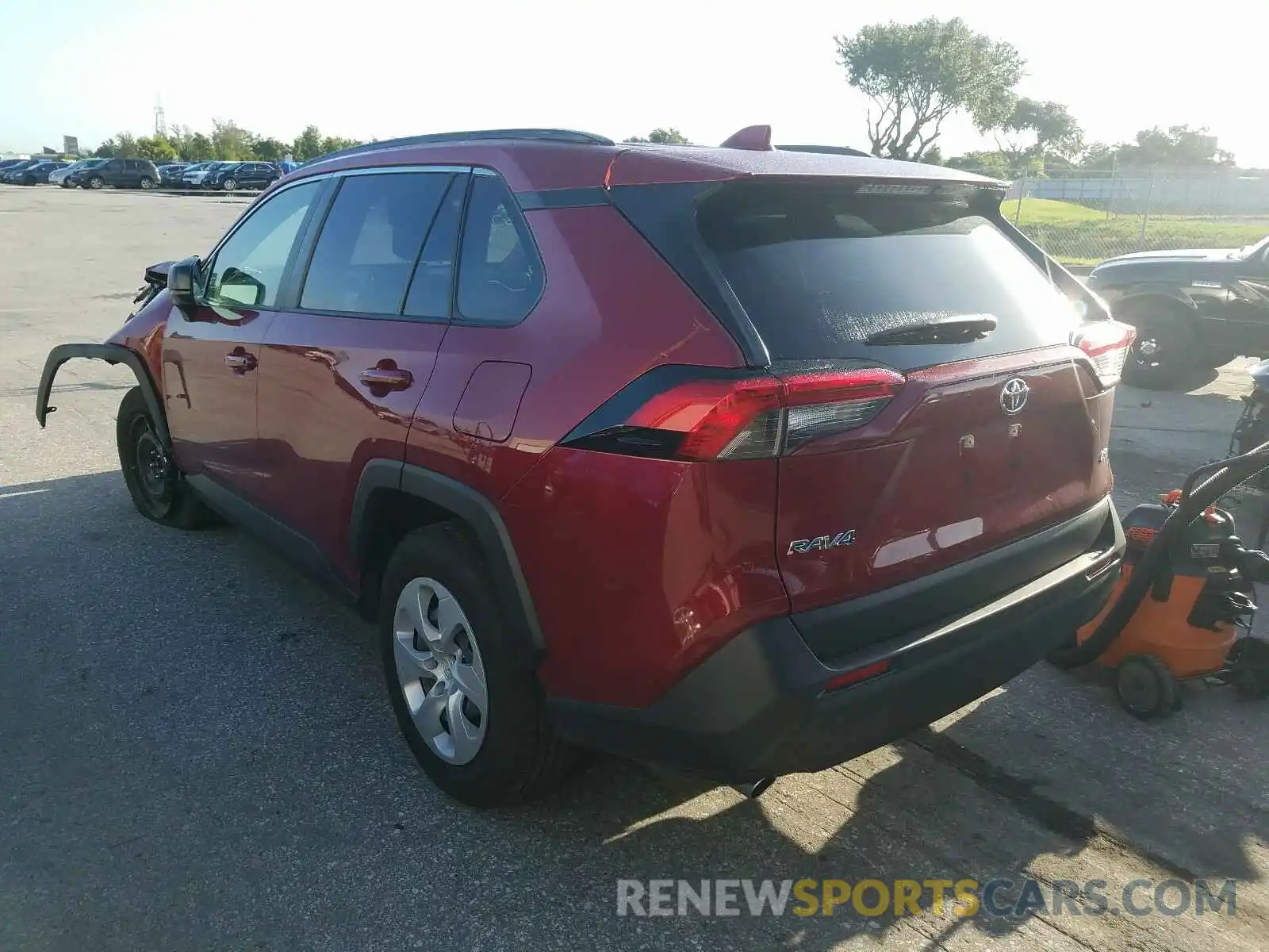 3 Photograph of a damaged car JTMH1RFV7LD049488 TOYOTA RAV4 2020