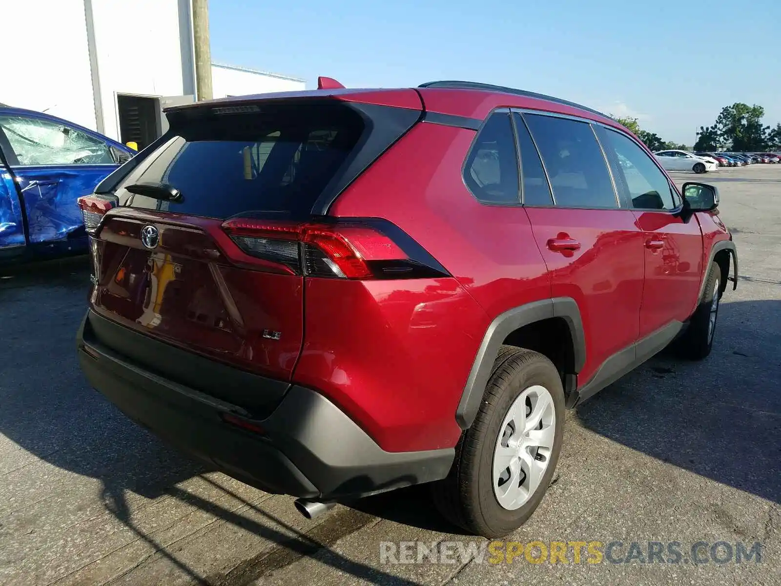 4 Photograph of a damaged car JTMH1RFV7LD049488 TOYOTA RAV4 2020