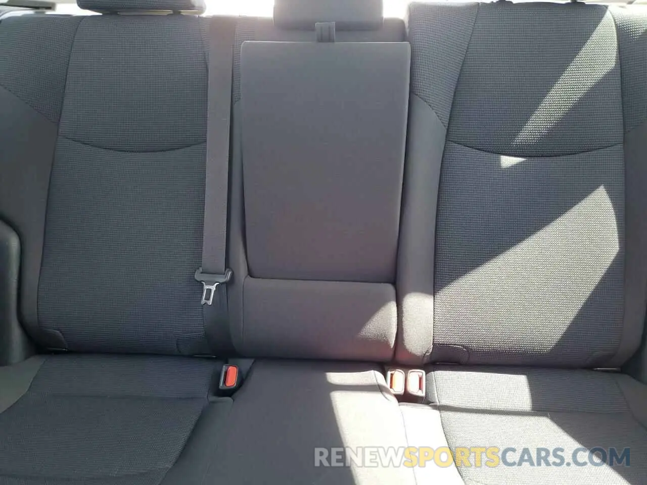 10 Photograph of a damaged car JTMH1RFV7LD050284 TOYOTA RAV4 2020