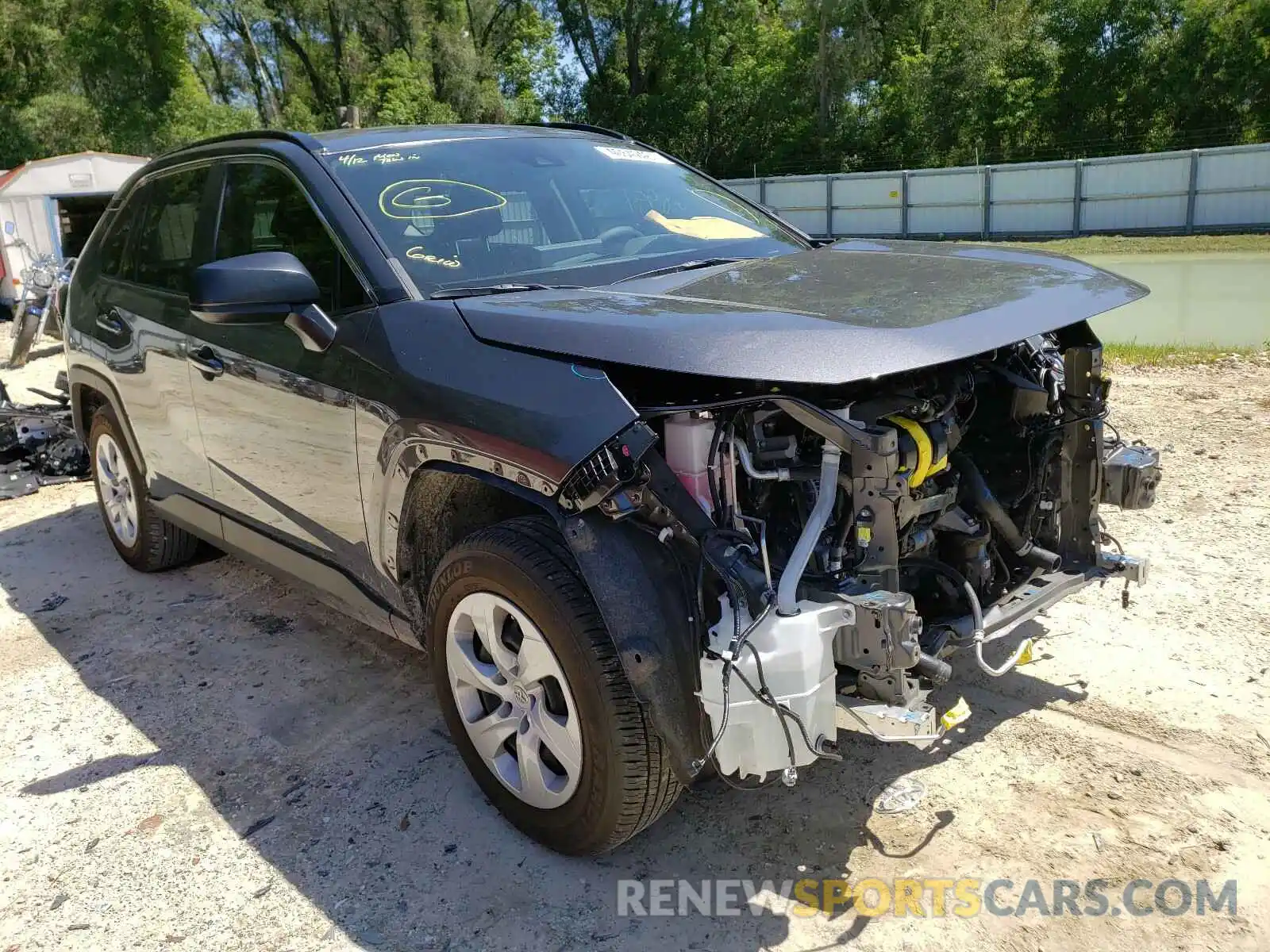 1 Photograph of a damaged car JTMH1RFV7LD059227 TOYOTA RAV4 2020